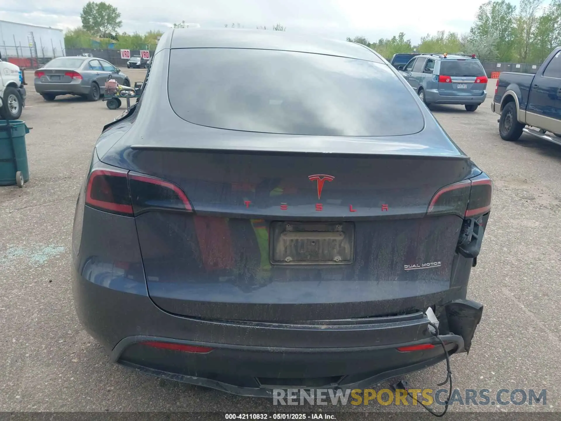 15 fotografías del automóvil dañado 7SAYGDEF7NF405769 TESLA MODEL Y 2022