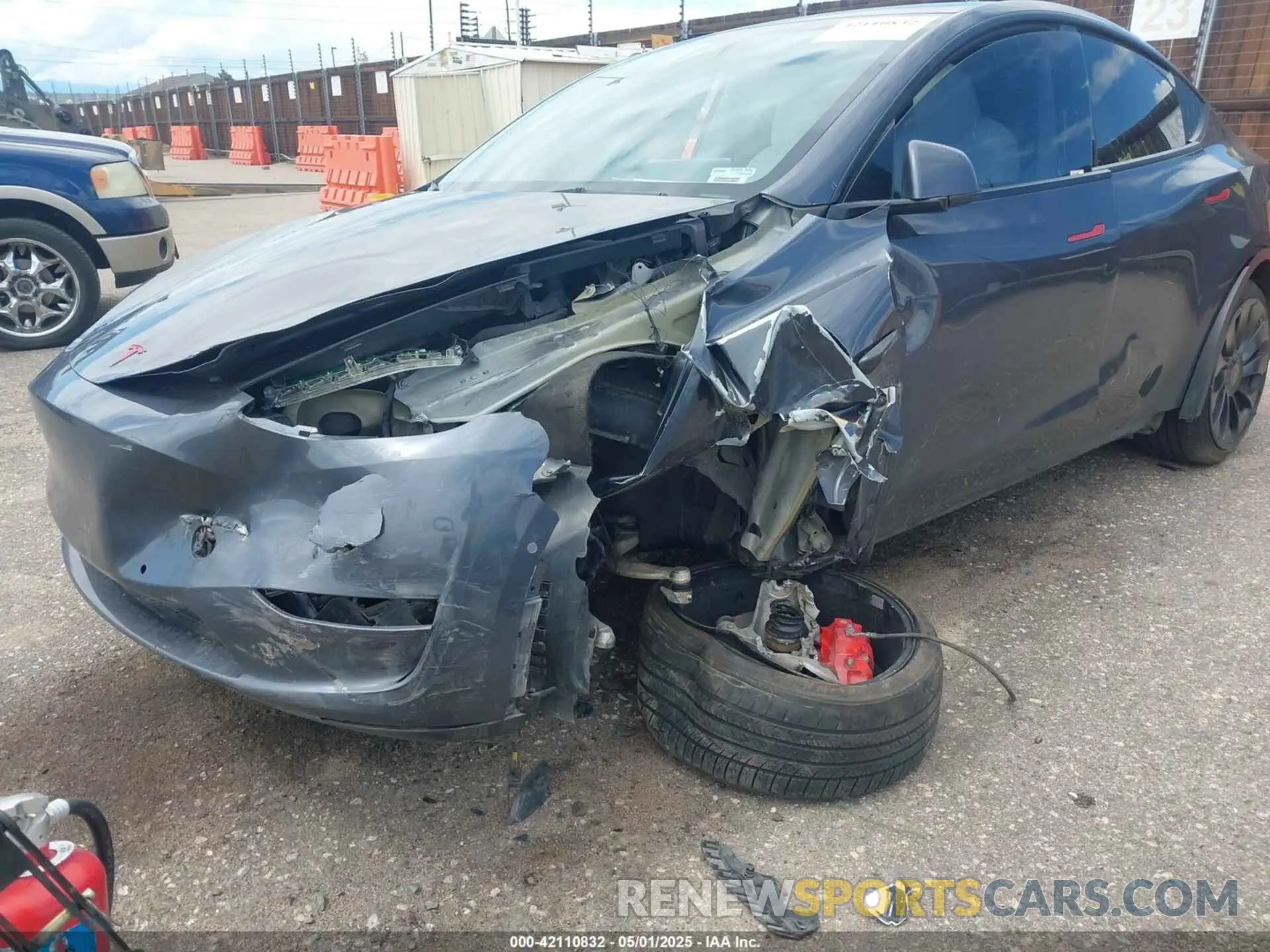 6 fotografías del automóvil dañado 7SAYGDEF7NF405769 TESLA MODEL Y 2022