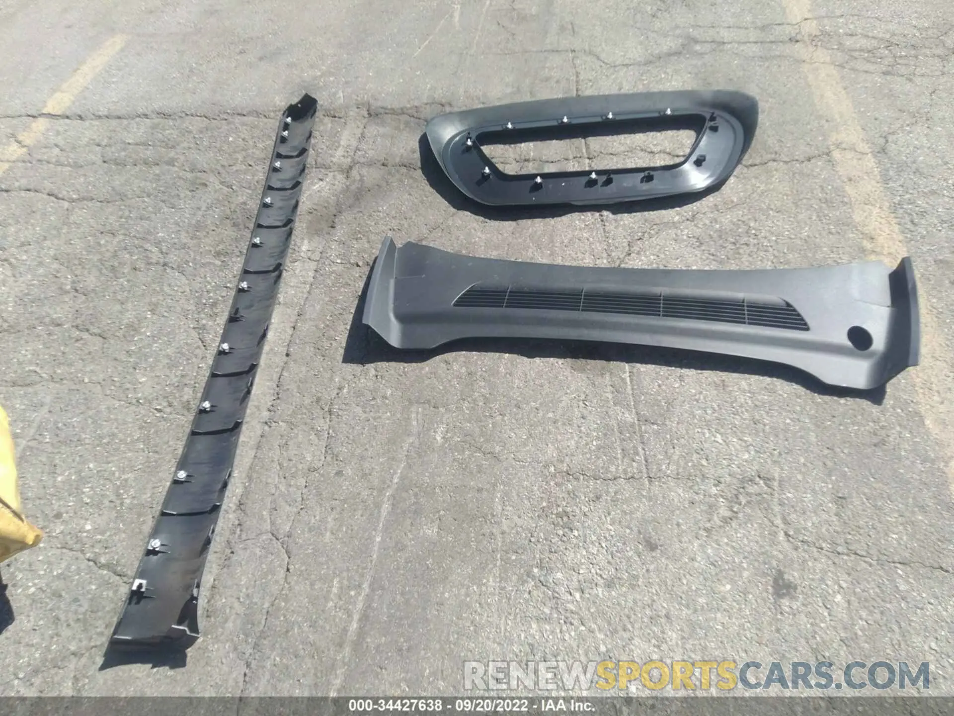 11 fotografías del automóvil dañado 7SAYGDEF7NF539763 TESLA MODEL Y 2022
