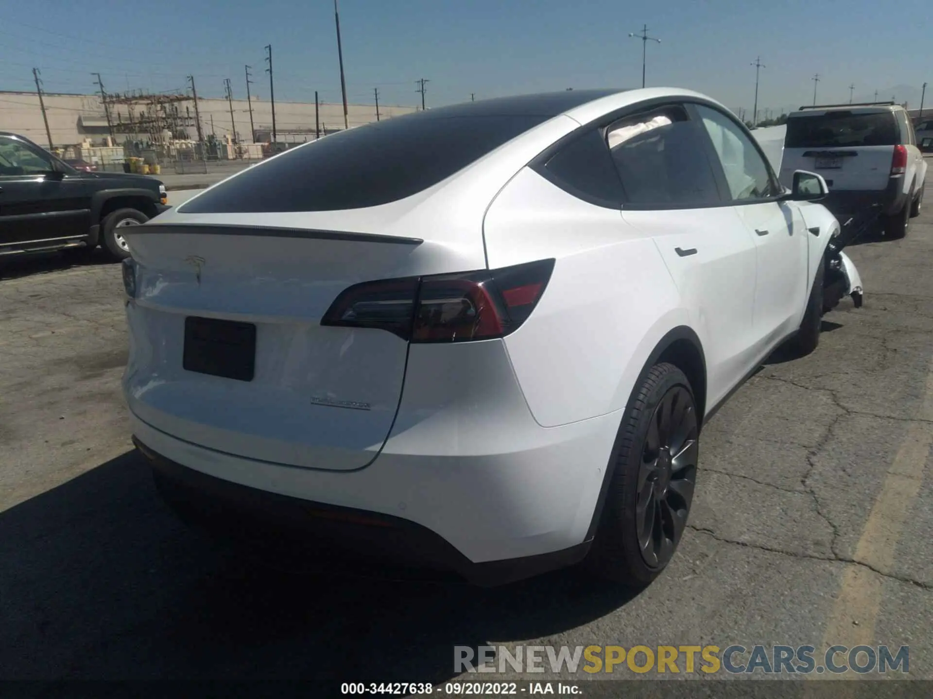 4 fotografías del automóvil dañado 7SAYGDEF7NF539763 TESLA MODEL Y 2022