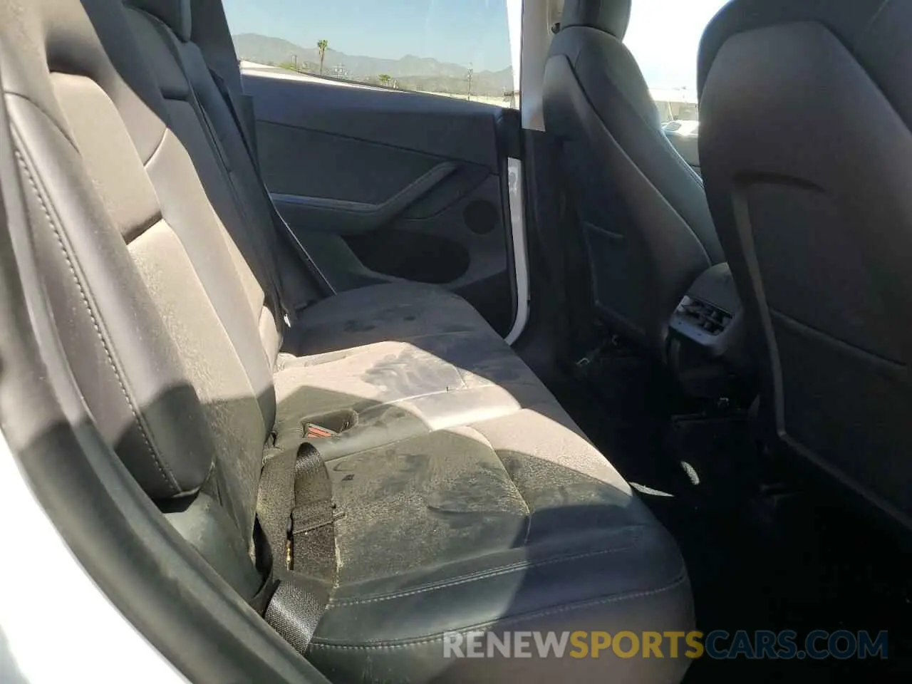 11 fotografías del automóvil dañado 7SAYGDEF7NF552867 TESLA MODEL Y 2022