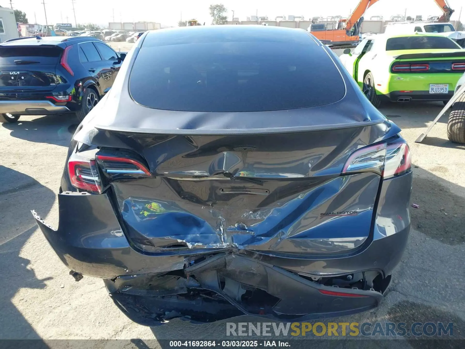 15 fotografías del automóvil dañado 7SAYGDEF7NF562895 TESLA MODEL Y 2022