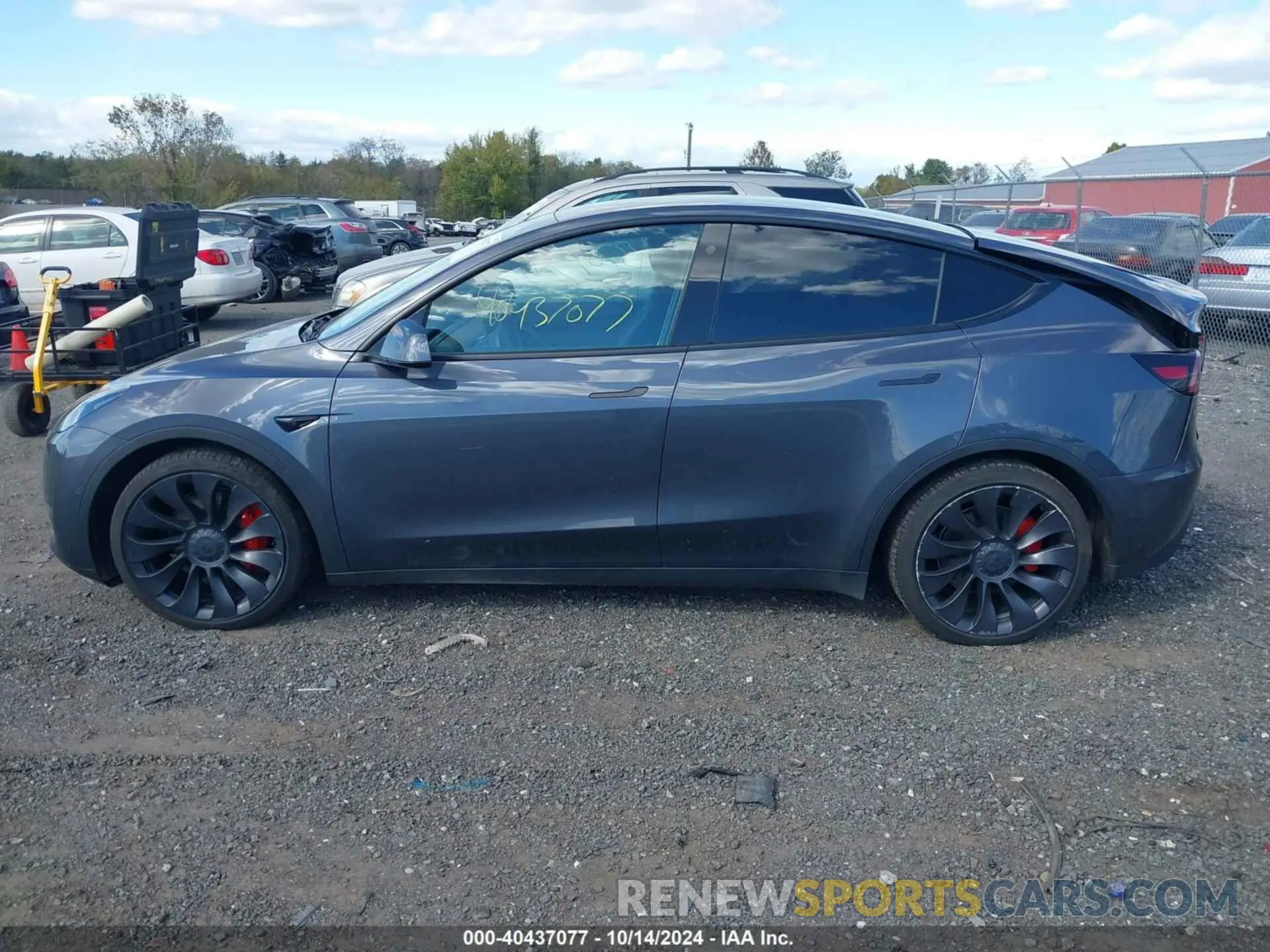 14 fotografías del automóvil dañado 7SAYGDEF8NF467407 TESLA MODEL Y 2022