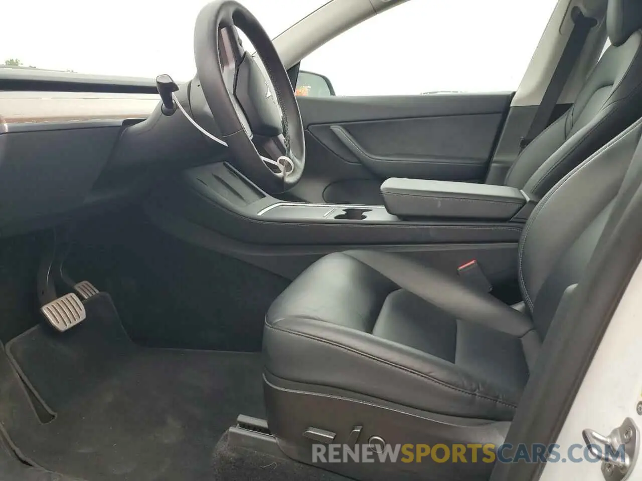7 fotografías del automóvil dañado 7SAYGDEF8NF469285 TESLA MODEL Y 2022