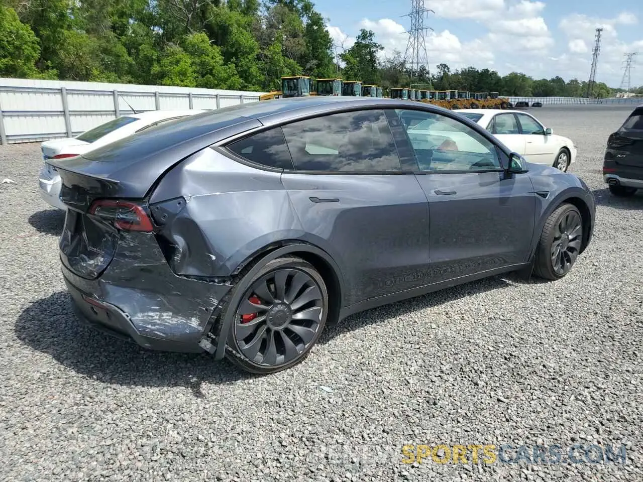 3 fotografías del automóvil dañado 7SAYGDEF8NF538475 TESLA MODEL Y 2022