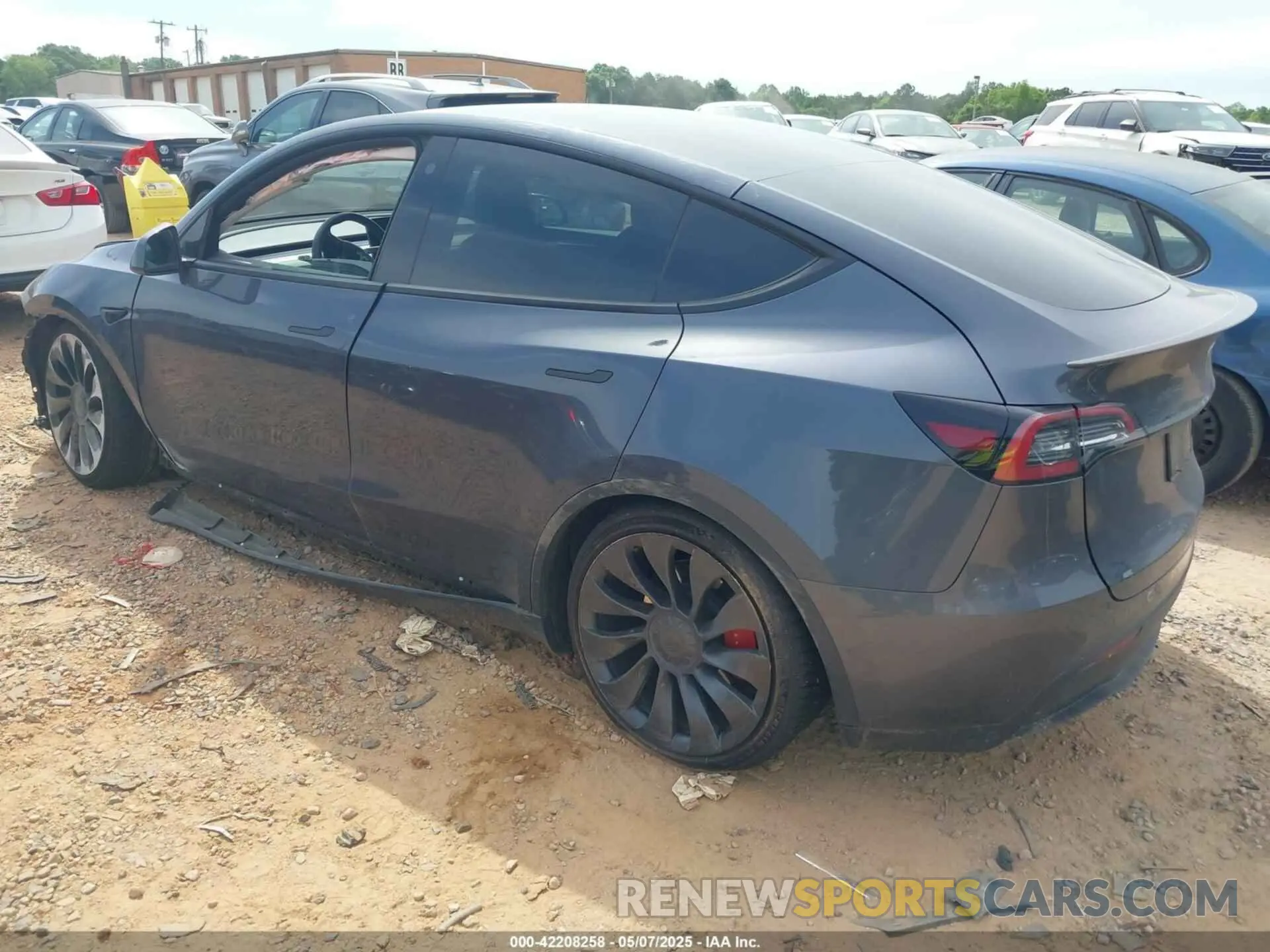 3 fotografías del automóvil dañado 7SAYGDEF8NF541196 TESLA MODEL Y 2022