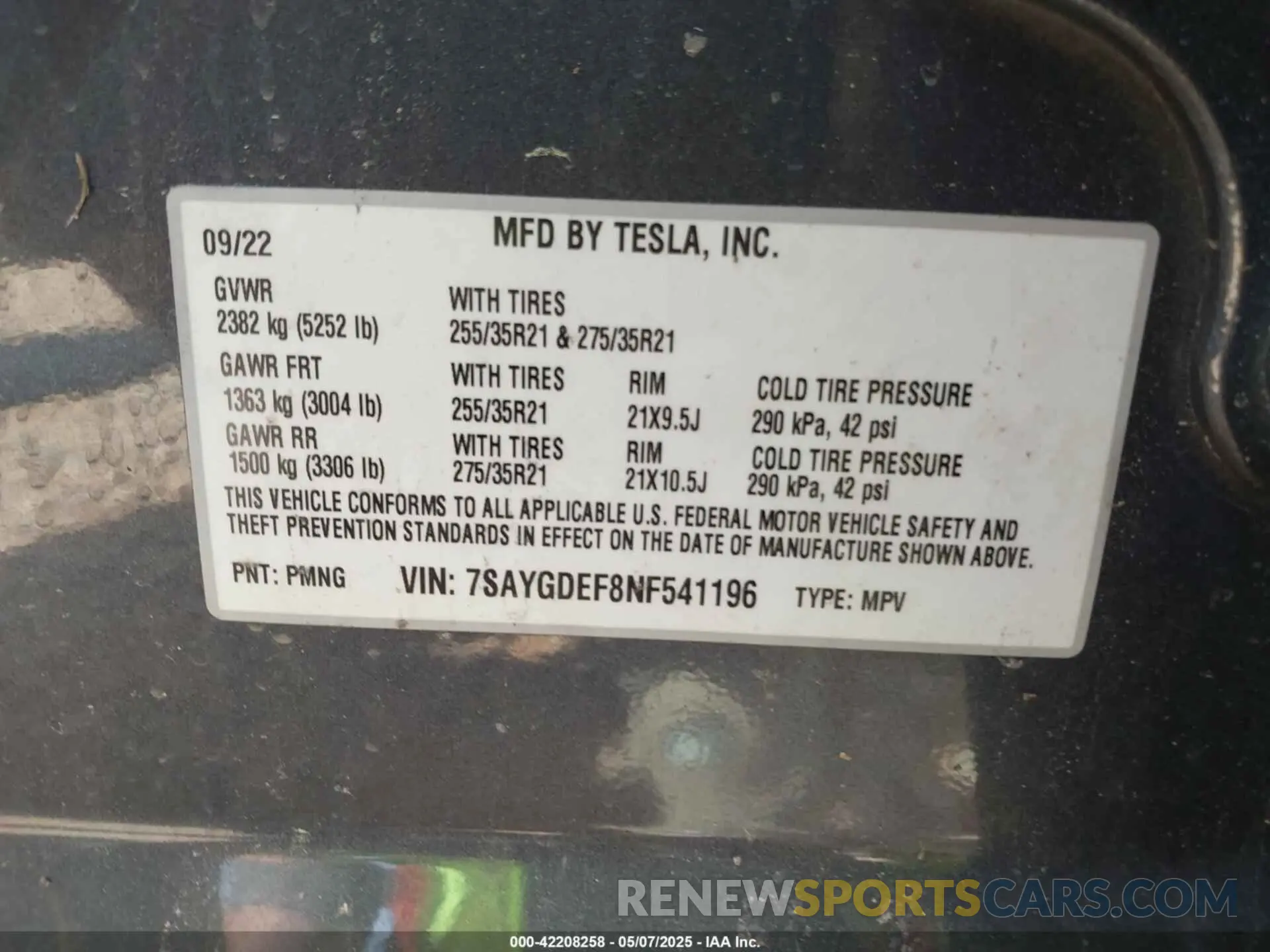 9 fotografías del automóvil dañado 7SAYGDEF8NF541196 TESLA MODEL Y 2022