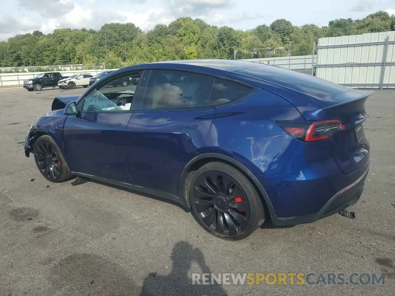 2 fotografías del automóvil dañado 7SAYGDEF8NF570116 TESLA MODEL Y 2022