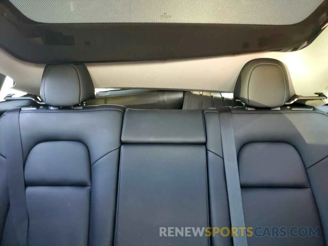10 fotografías del automóvil dañado 7SAYGDEF9NF389591 TESLA MODEL Y 2022