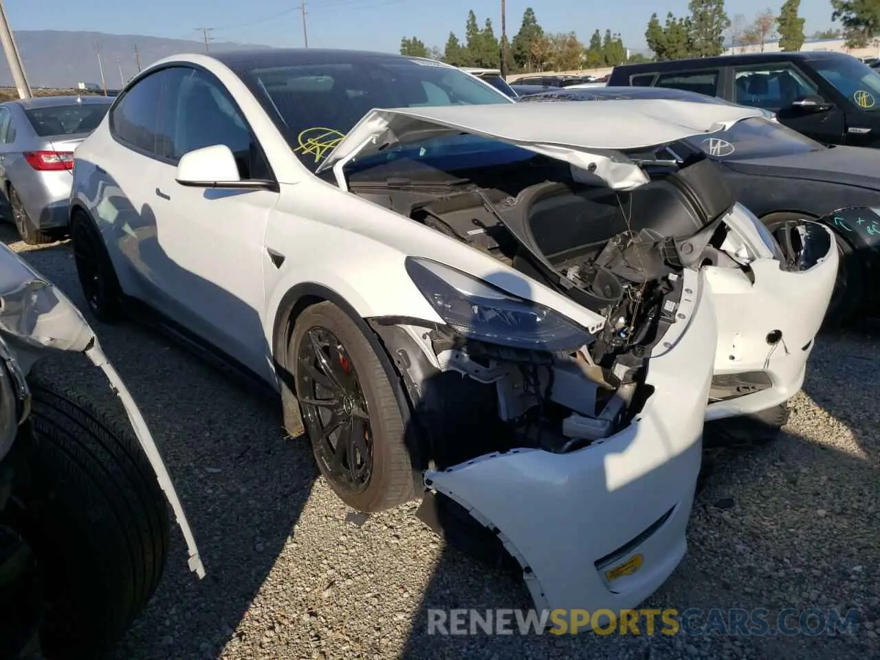 4 fotografías del automóvil dañado 7SAYGDEF9NF389591 TESLA MODEL Y 2022