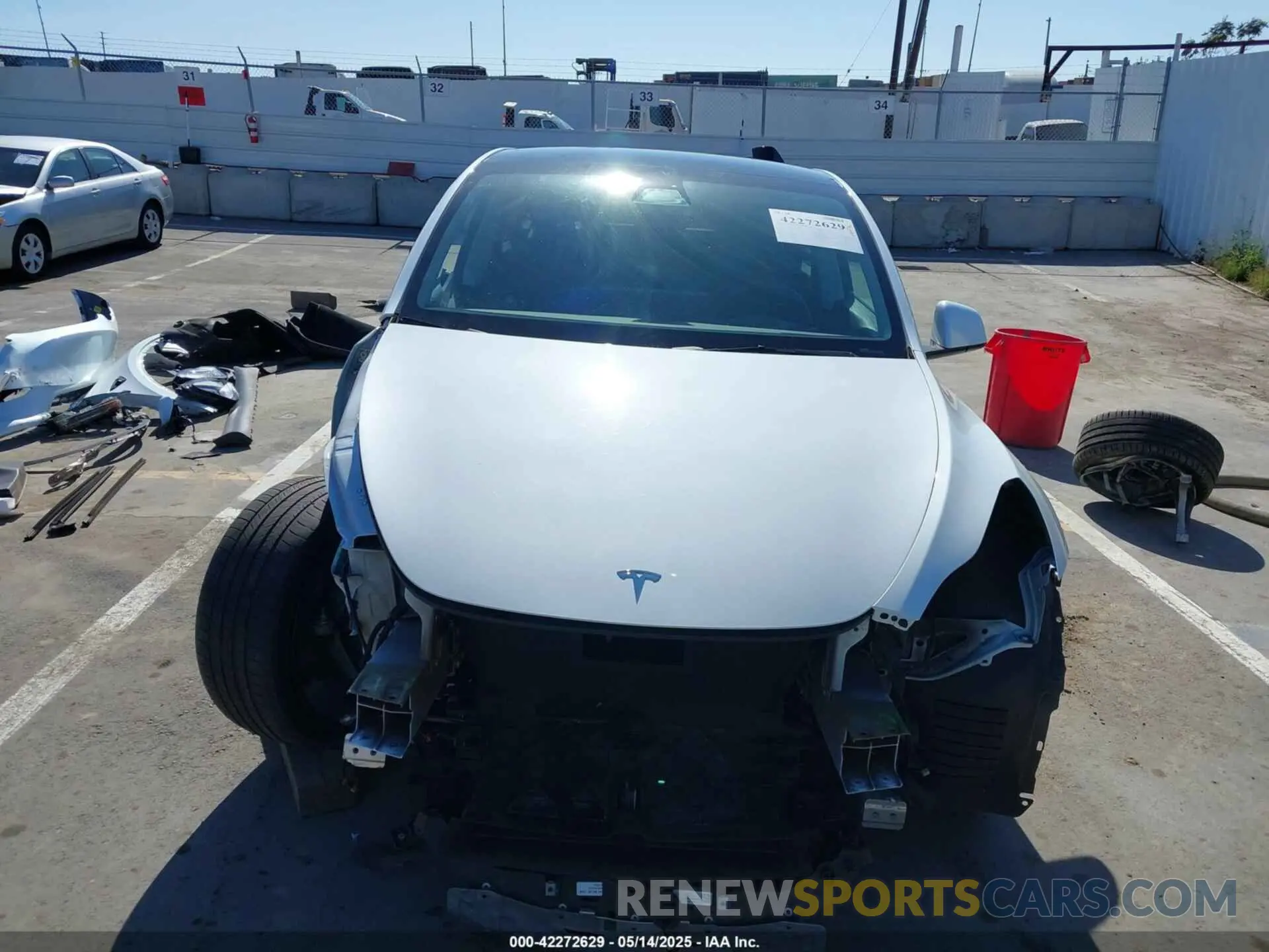 13 fotografías del automóvil dañado 7SAYGDEF9NF391177 TESLA MODEL Y 2022