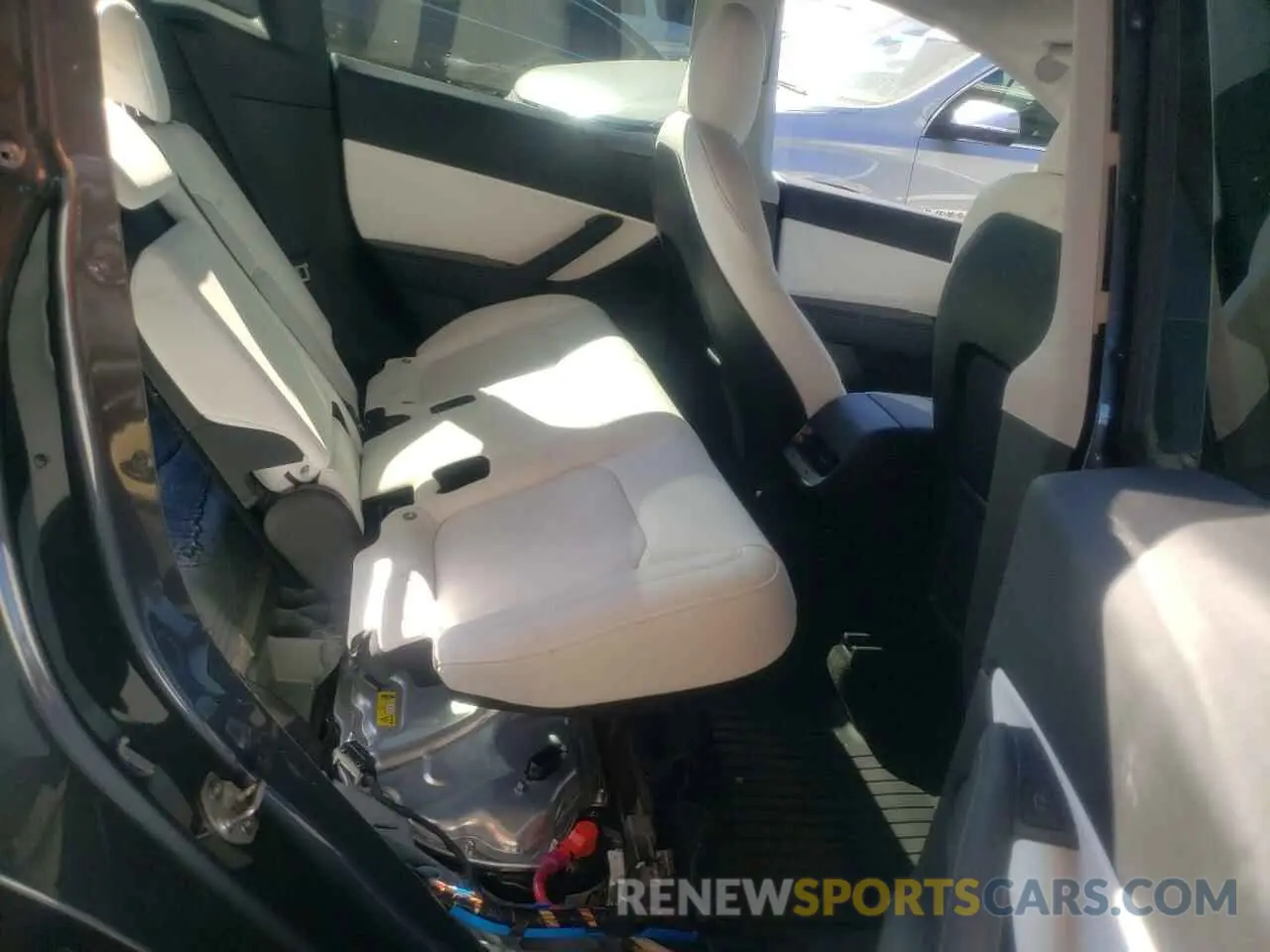 6 fotografías del automóvil dañado 7SAYGDEF9NF397805 TESLA MODEL Y 2022