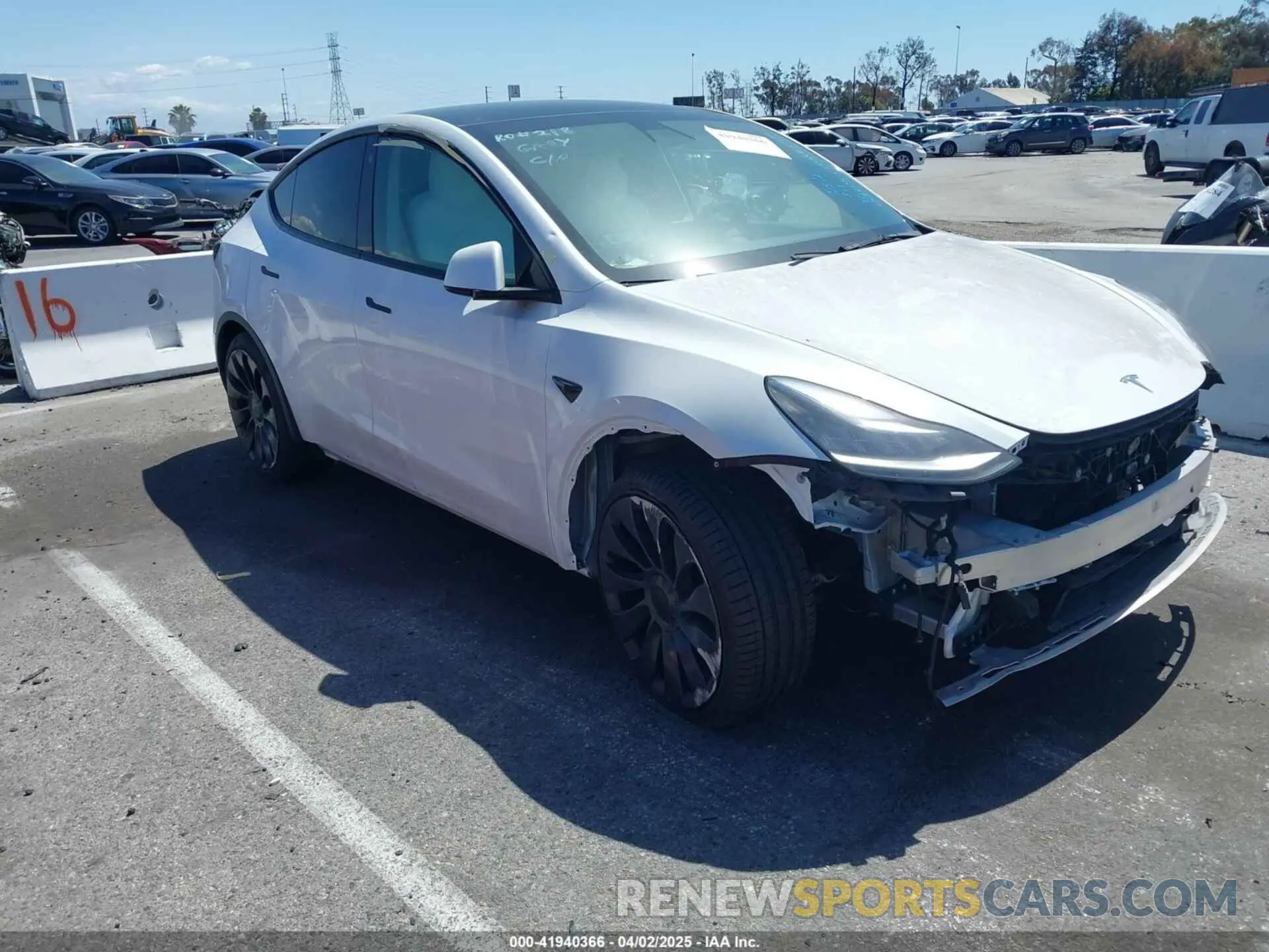 1 fotografías del automóvil dañado 7SAYGDEF9NF407636 TESLA MODEL Y 2022