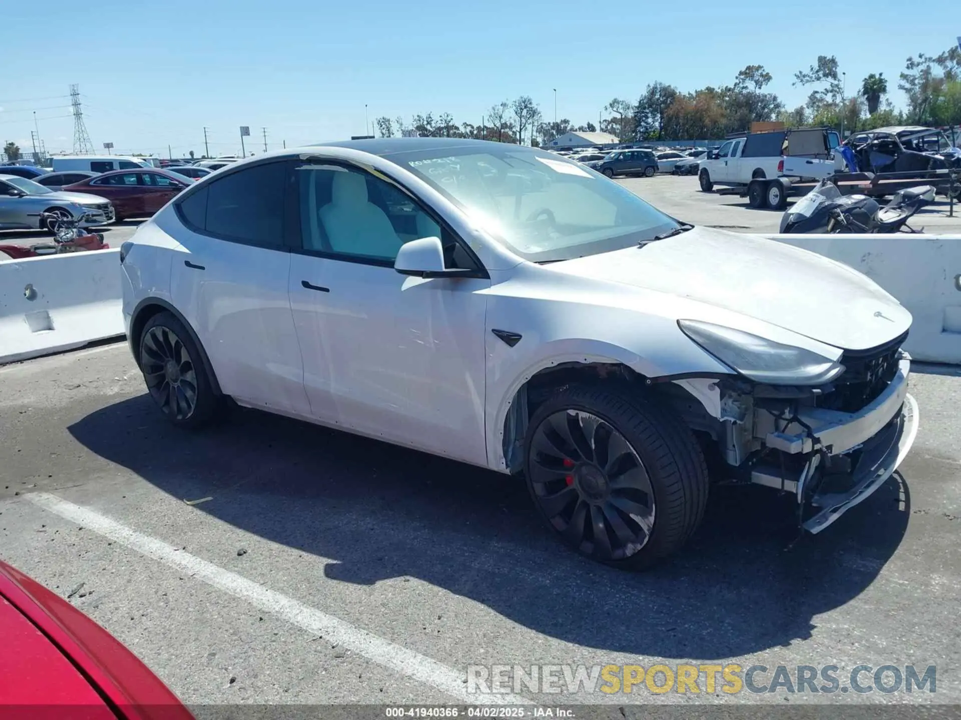 13 fotografías del automóvil dañado 7SAYGDEF9NF407636 TESLA MODEL Y 2022