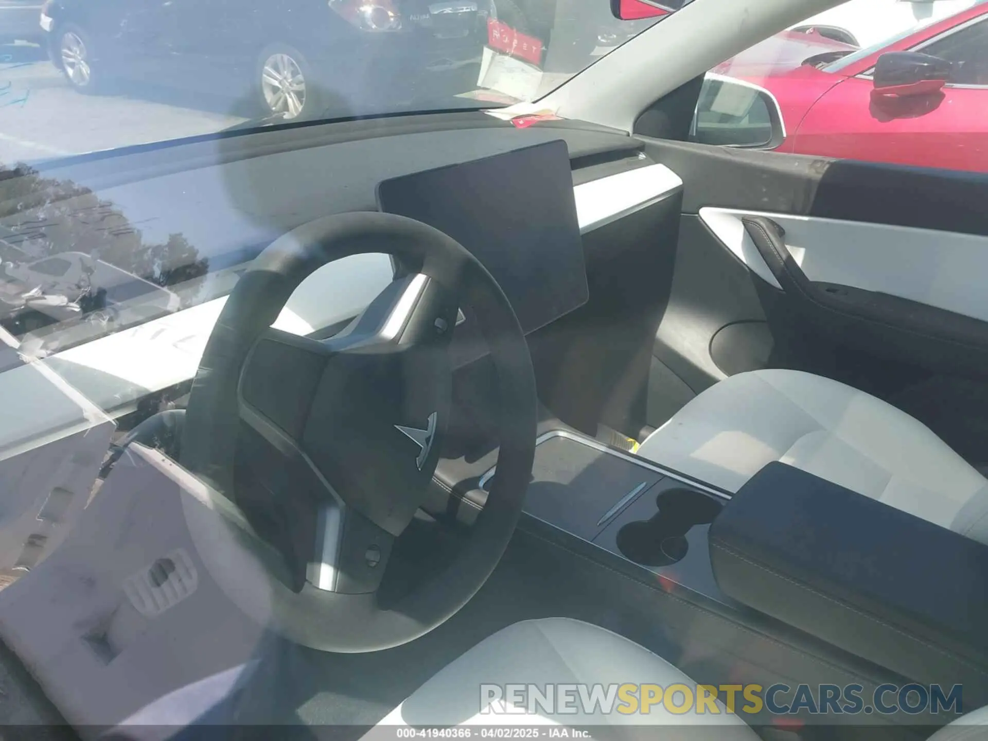 15 fotografías del automóvil dañado 7SAYGDEF9NF407636 TESLA MODEL Y 2022
