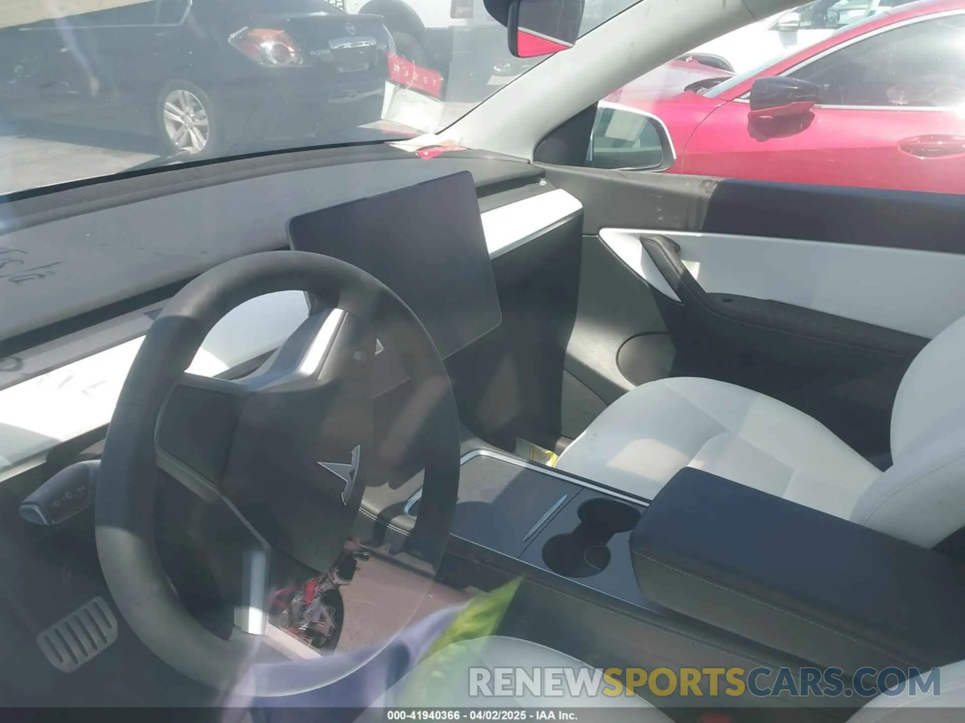 17 fotografías del automóvil dañado 7SAYGDEF9NF407636 TESLA MODEL Y 2022