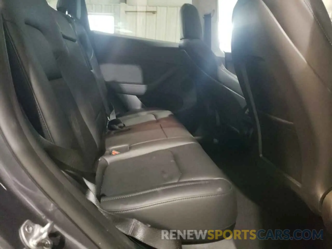 10 fotografías del automóvil dañado 7SAYGDEF9NF445495 TESLA MODEL Y 2022