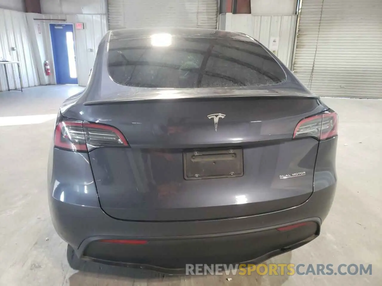 6 fotografías del automóvil dañado 7SAYGDEF9NF445495 TESLA MODEL Y 2022