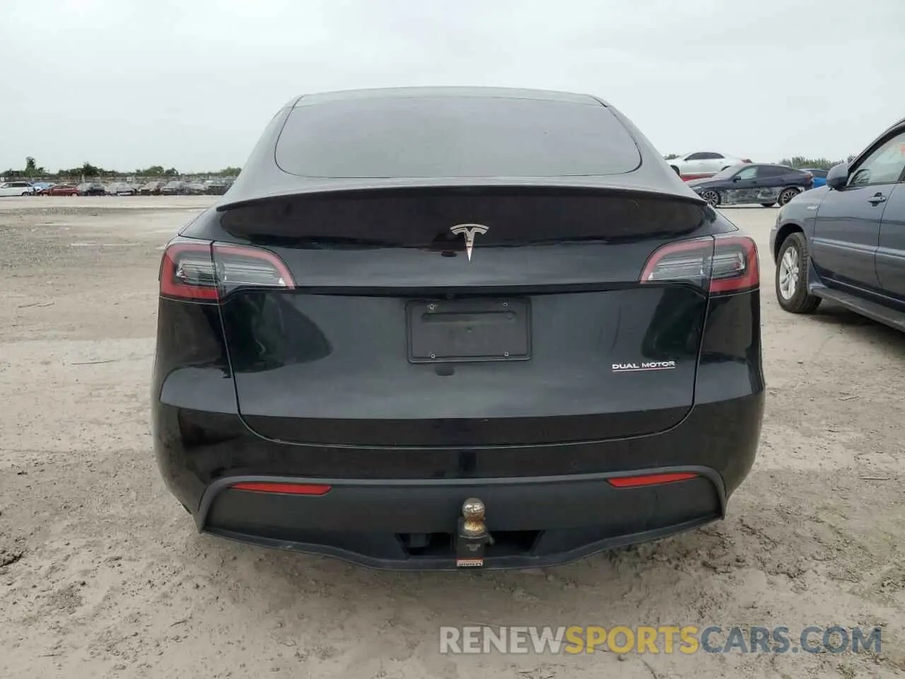 6 fotografías del automóvil dañado 7SAYGDEF9NF463382 TESLA MODEL Y 2022