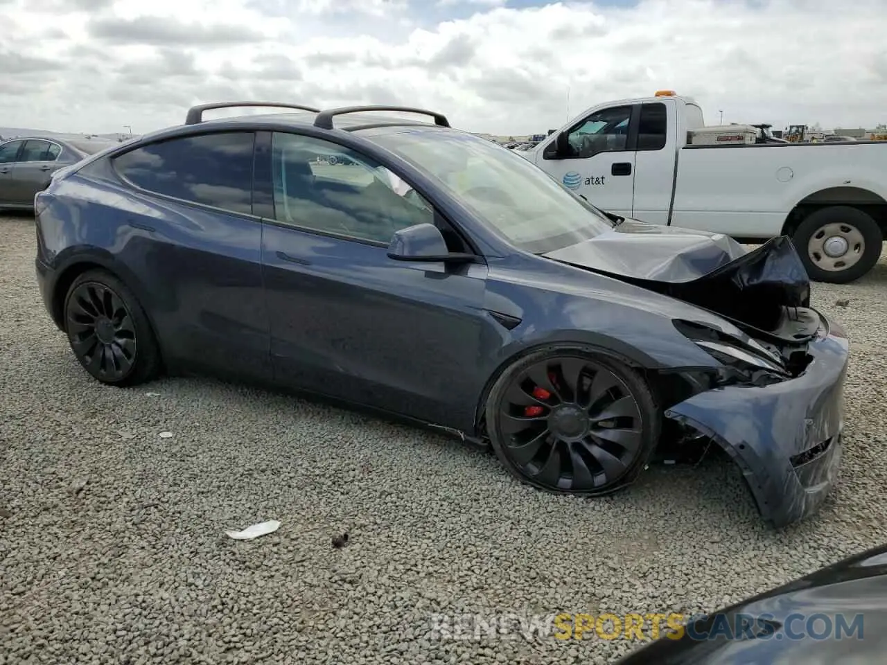 4 fotografías del automóvil dañado 7SAYGDEF9NF464550 TESLA MODEL Y 2022