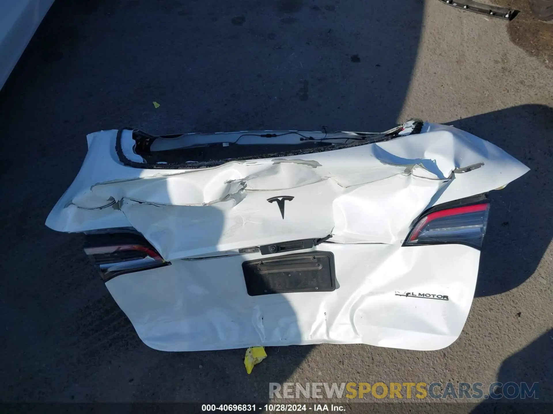10 fotografías del automóvil dañado 7SAYGDEF9NF536623 TESLA MODEL Y 2022