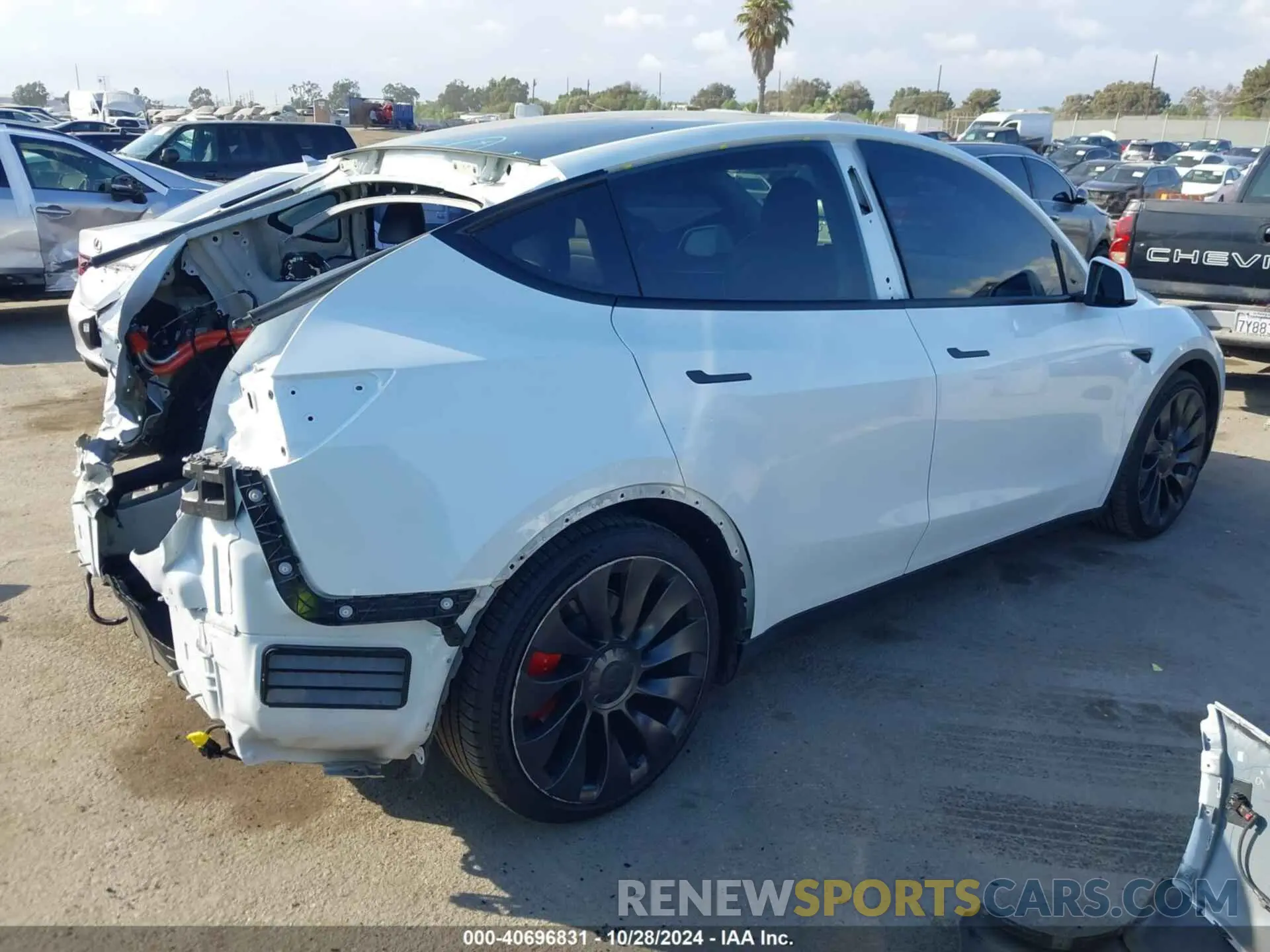 4 fotografías del automóvil dañado 7SAYGDEF9NF536623 TESLA MODEL Y 2022