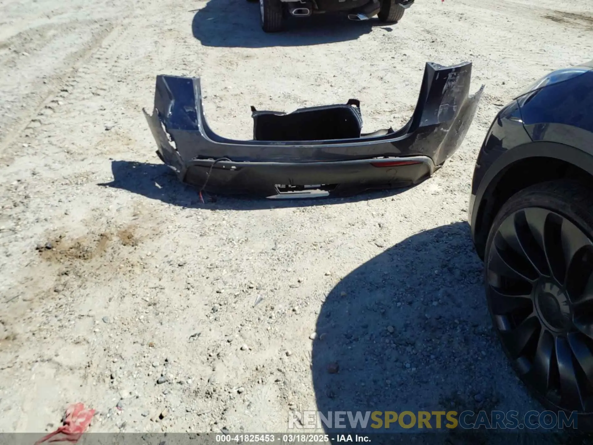 11 fotografías del automóvil dañado 7SAYGDEF9NF544205 TESLA MODEL Y 2022