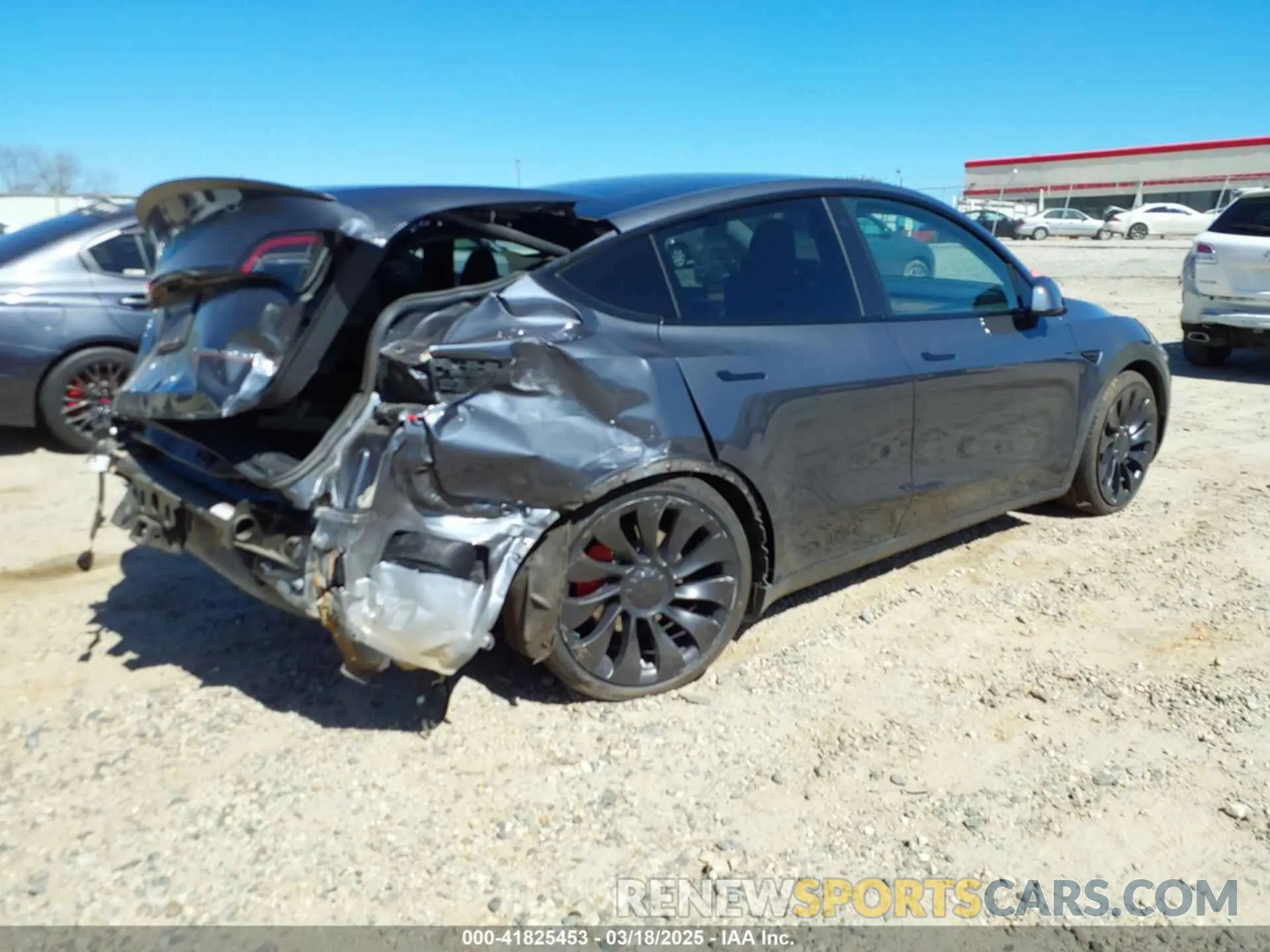 4 fotografías del automóvil dañado 7SAYGDEF9NF544205 TESLA MODEL Y 2022