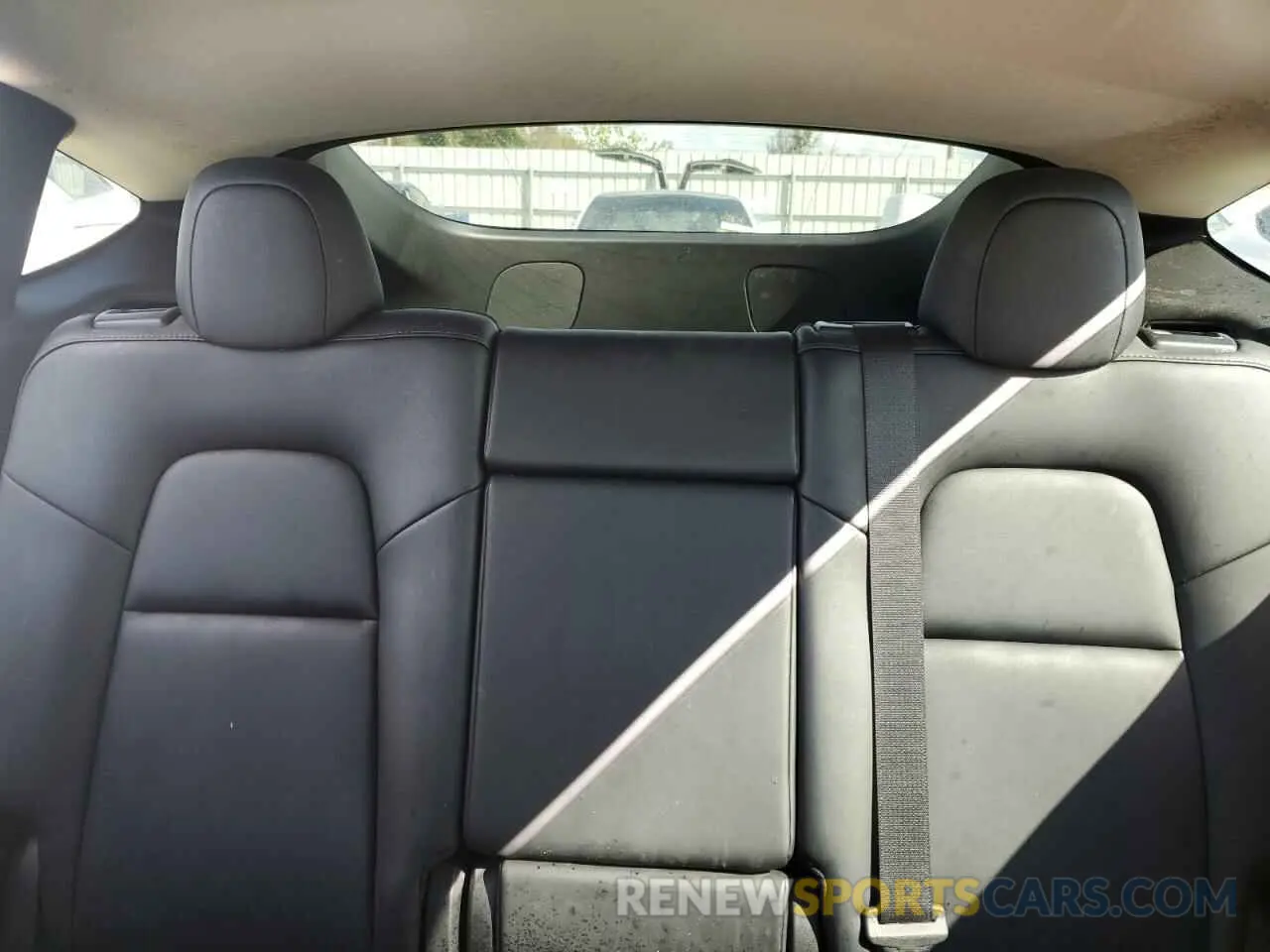 10 fotografías del automóvil dañado 7SAYGDEFXNF375487 TESLA MODEL Y 2022