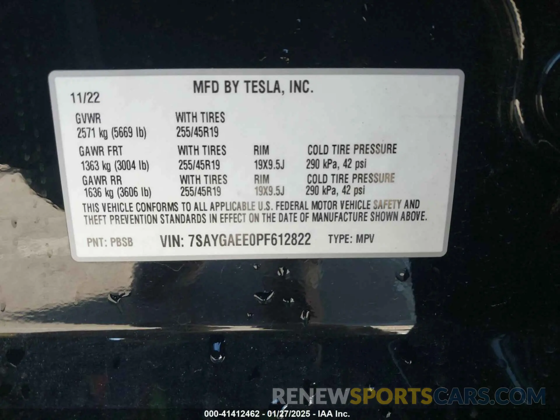 9 fotografías del automóvil dañado 7SAYGAEE0PF612822 TESLA MODEL Y 2023