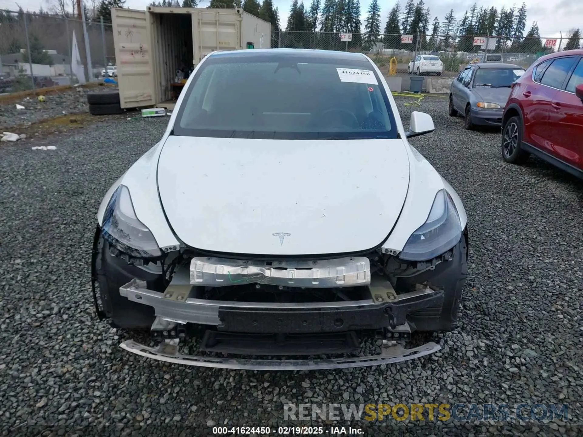 12 fotografías del automóvil dañado 7SAYGAEE0PF624730 TESLA MODEL Y 2023