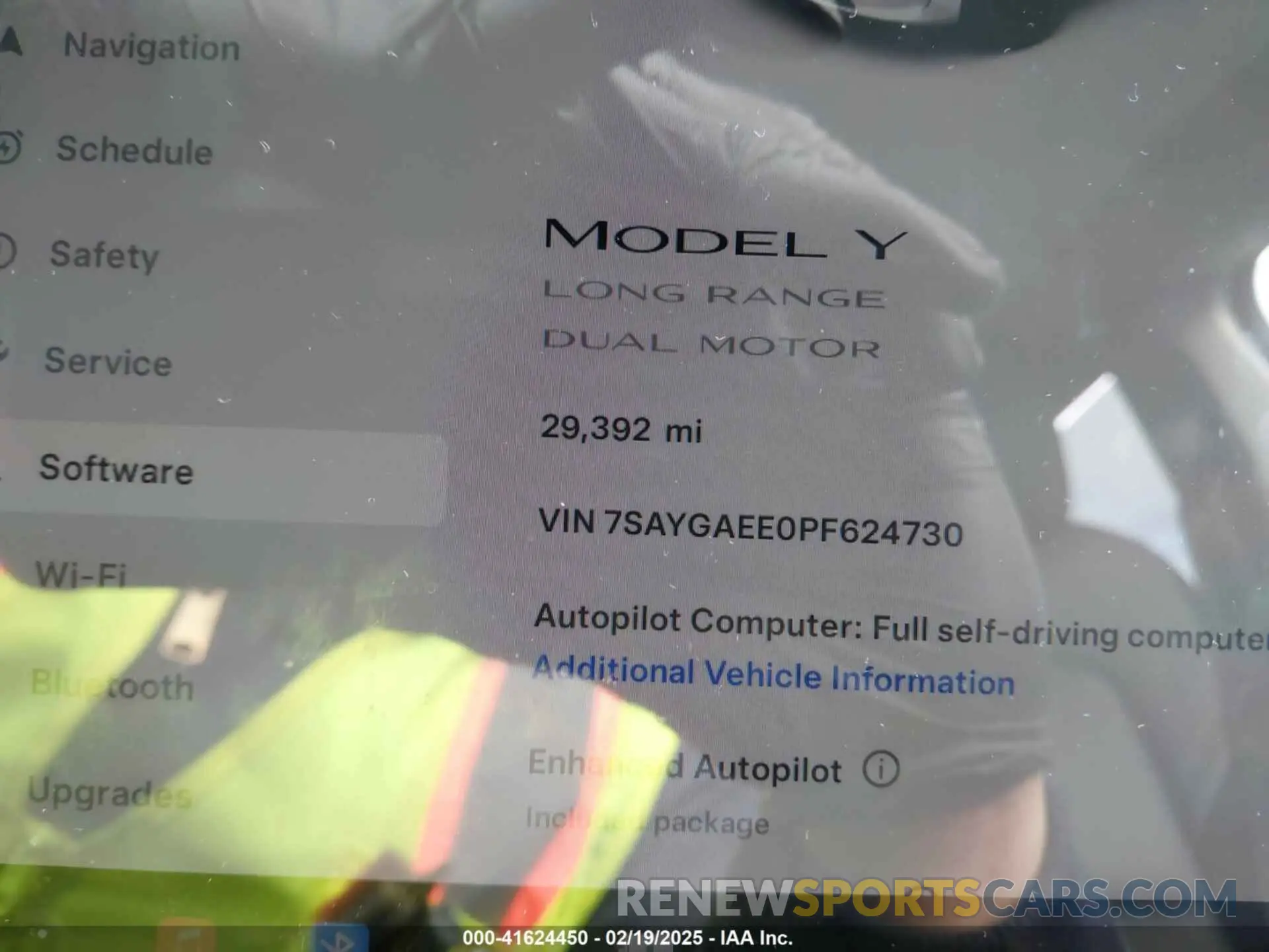 7 fotografías del automóvil dañado 7SAYGAEE0PF624730 TESLA MODEL Y 2023