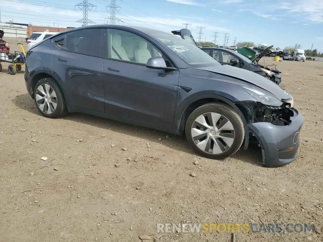 4 fotografías del automóvil dañado 7SAYGAEE0PF646923 TESLA MODEL Y 2023