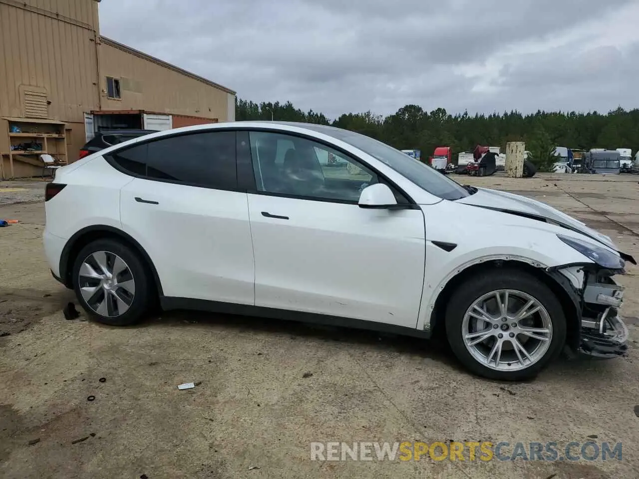4 fotografías del automóvil dañado 7SAYGAEE0PF704030 TESLA MODEL Y 2023