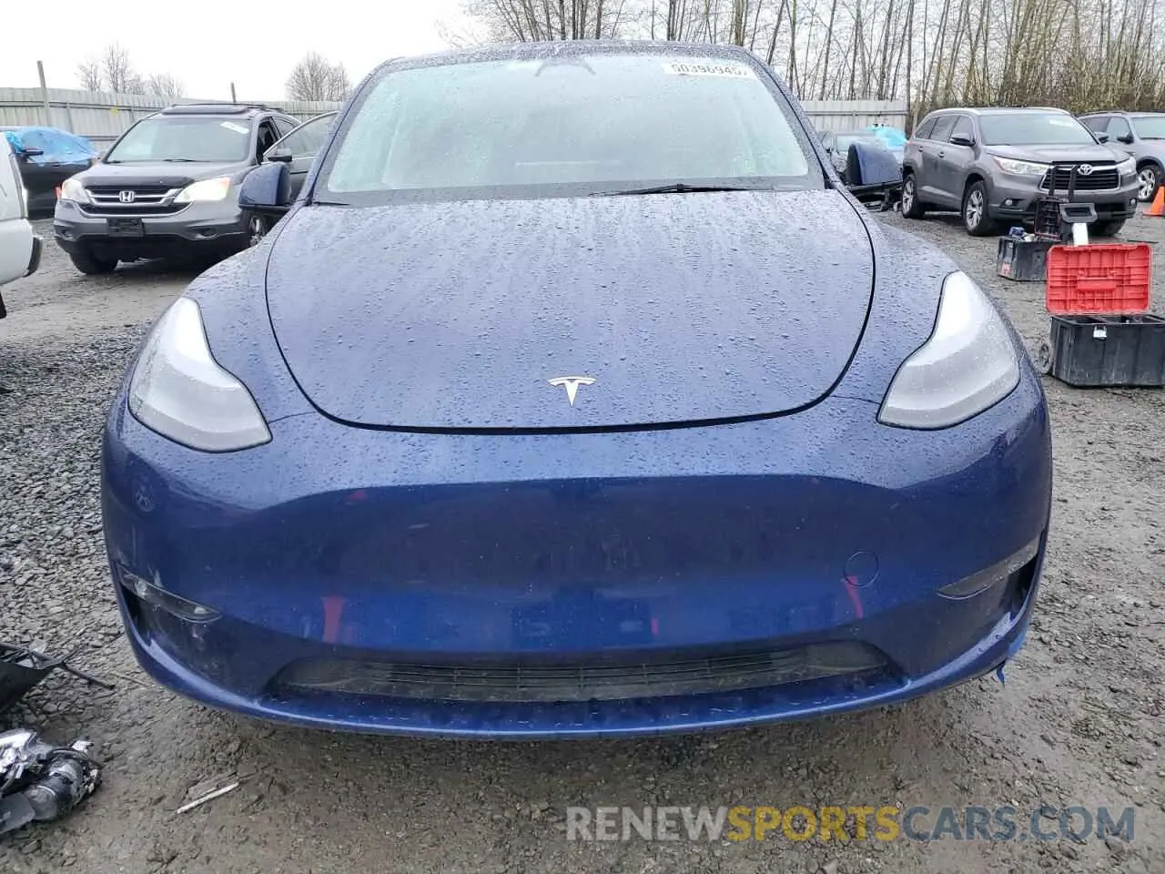 5 fotografías del automóvil dañado 7SAYGAEE0PF742387 TESLA MODEL Y 2023