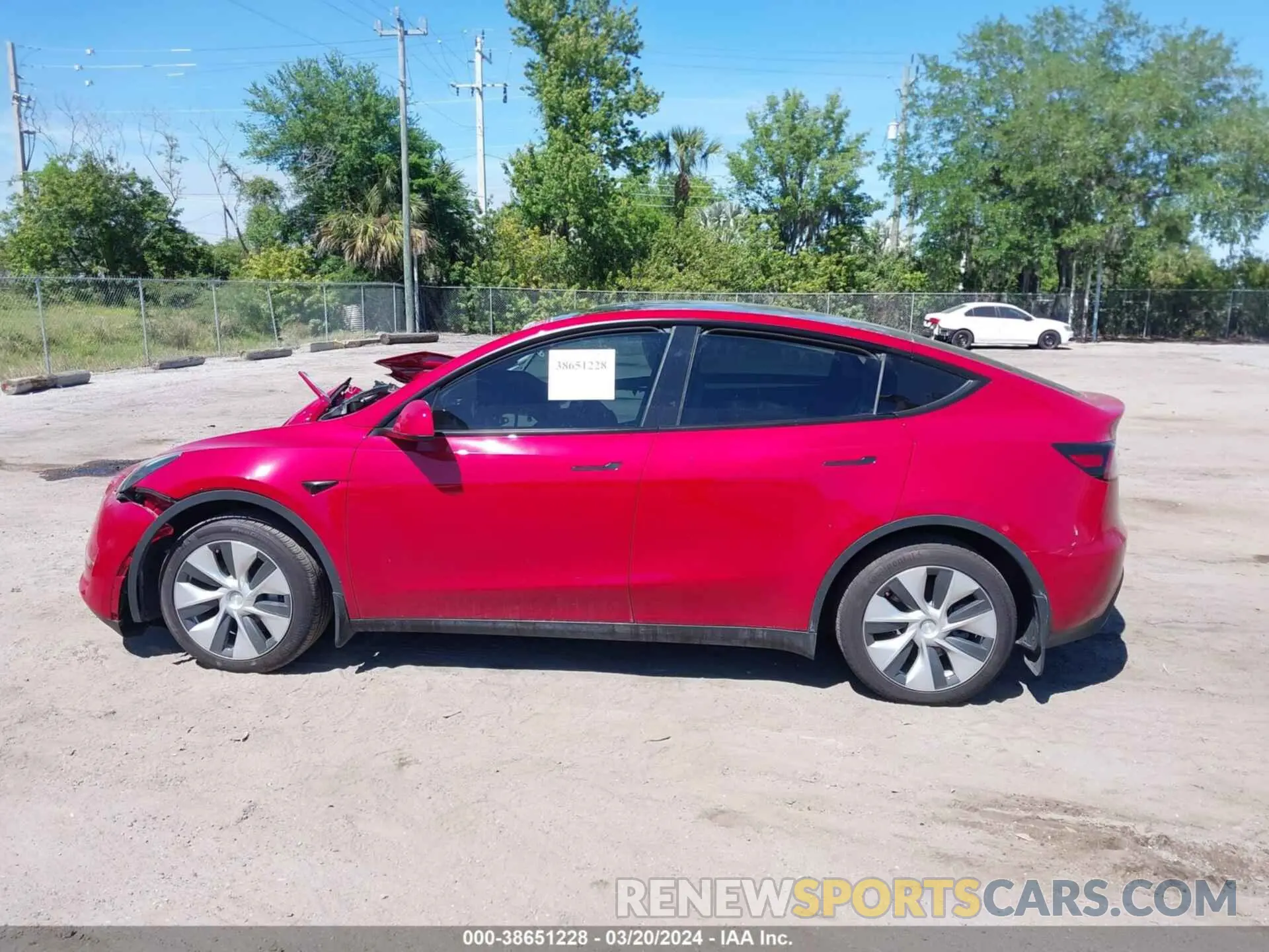 15 fotografías del automóvil dañado 7SAYGAEE0PF804581 TESLA MODEL Y 2023