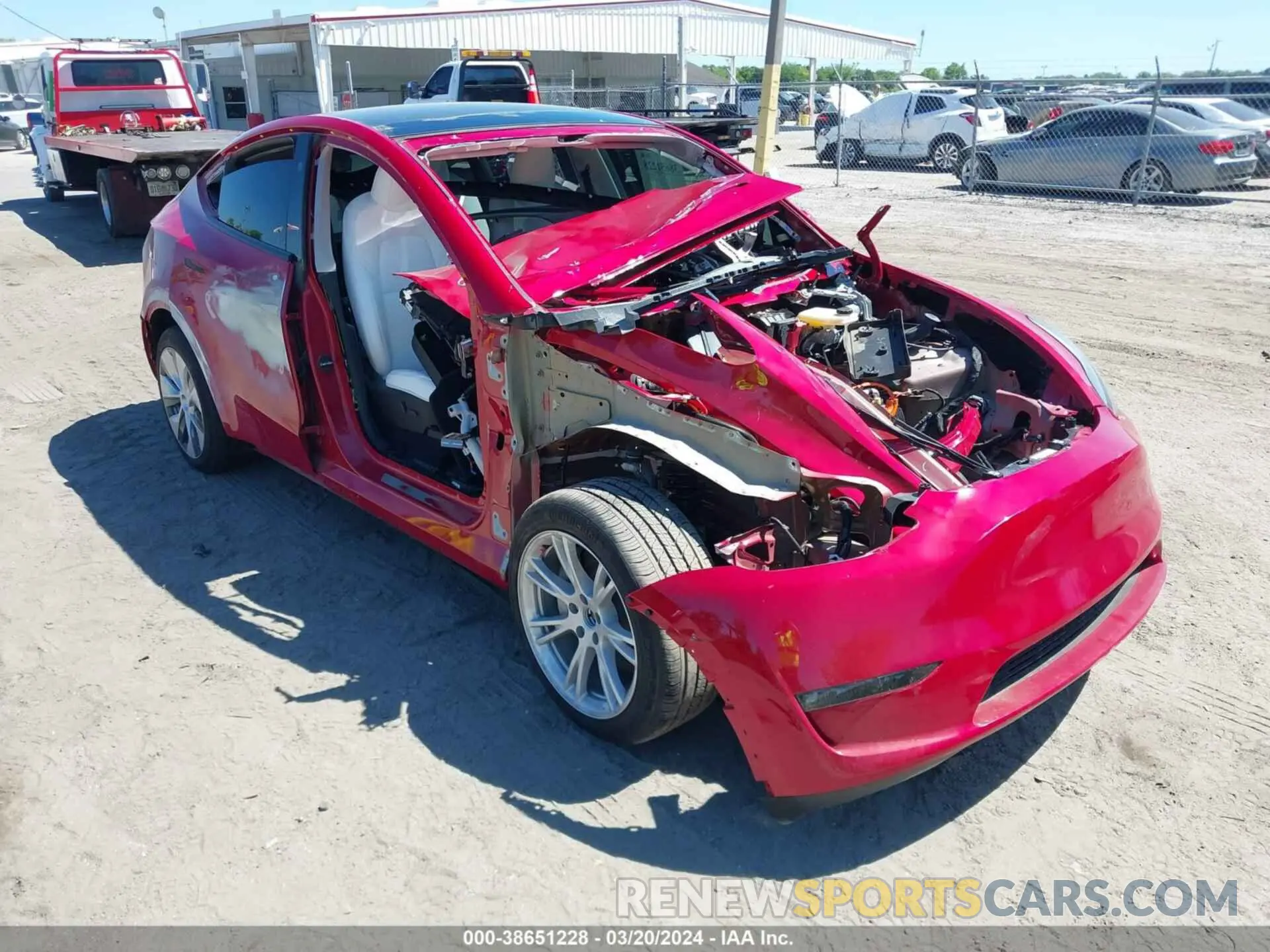 6 fotografías del automóvil dañado 7SAYGAEE0PF804581 TESLA MODEL Y 2023