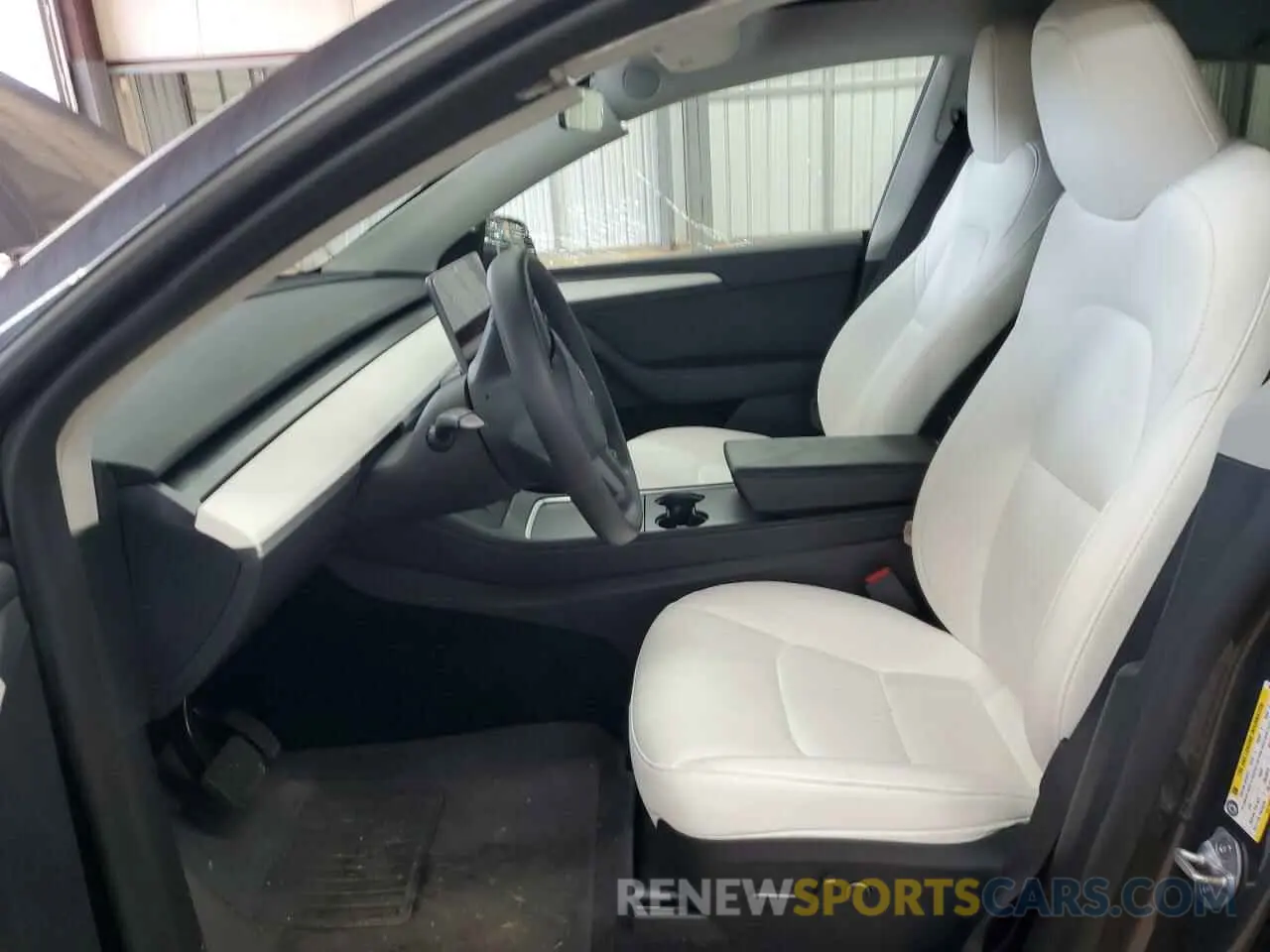 7 fotografías del automóvil dañado 7SAYGAEE0PF948454 TESLA MODEL Y 2023
