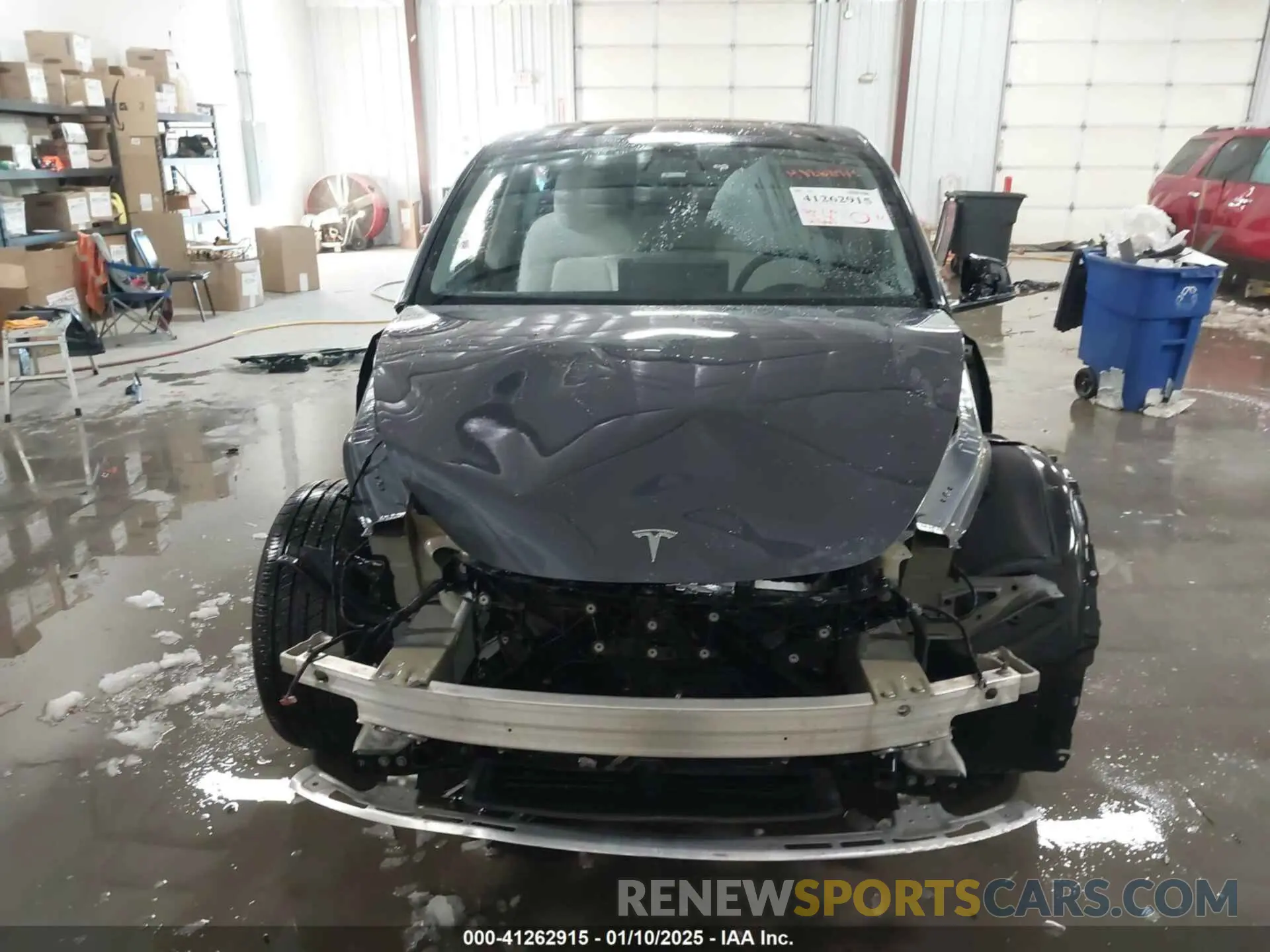 13 fotografías del automóvil dañado 7SAYGAEE1PF586232 TESLA MODEL Y 2023