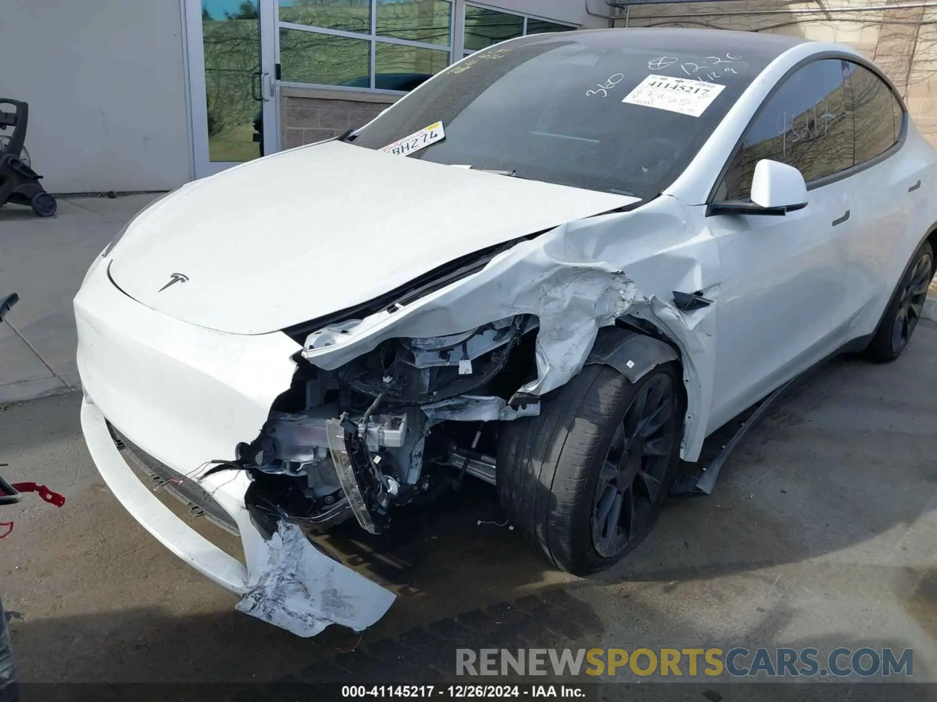 6 fotografías del automóvil dañado 7SAYGAEE2PF668910 TESLA MODEL Y 2023