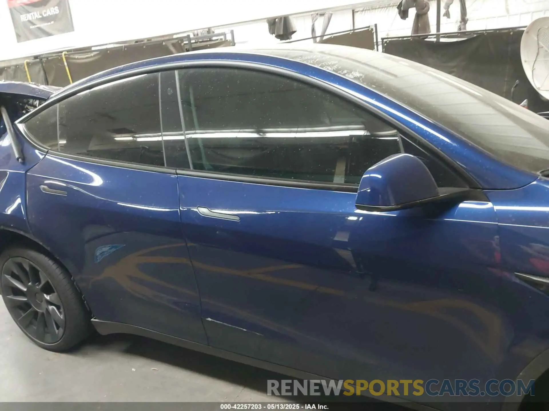 12 fotografías del automóvil dañado 7SAYGAEE2PF773382 TESLA MODEL Y 2023