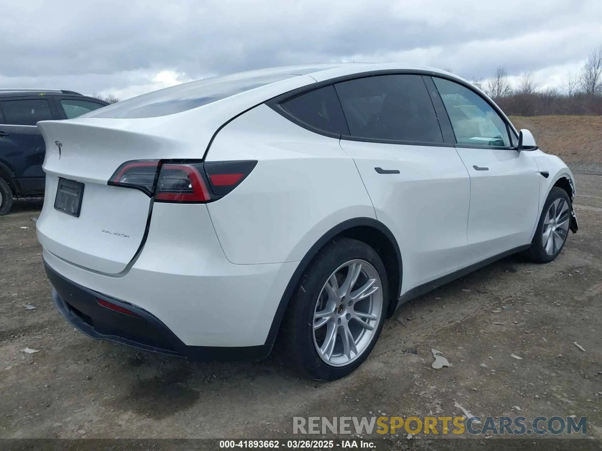 4 fotografías del automóvil dañado 7SAYGAEE2PF915374 TESLA MODEL Y 2023