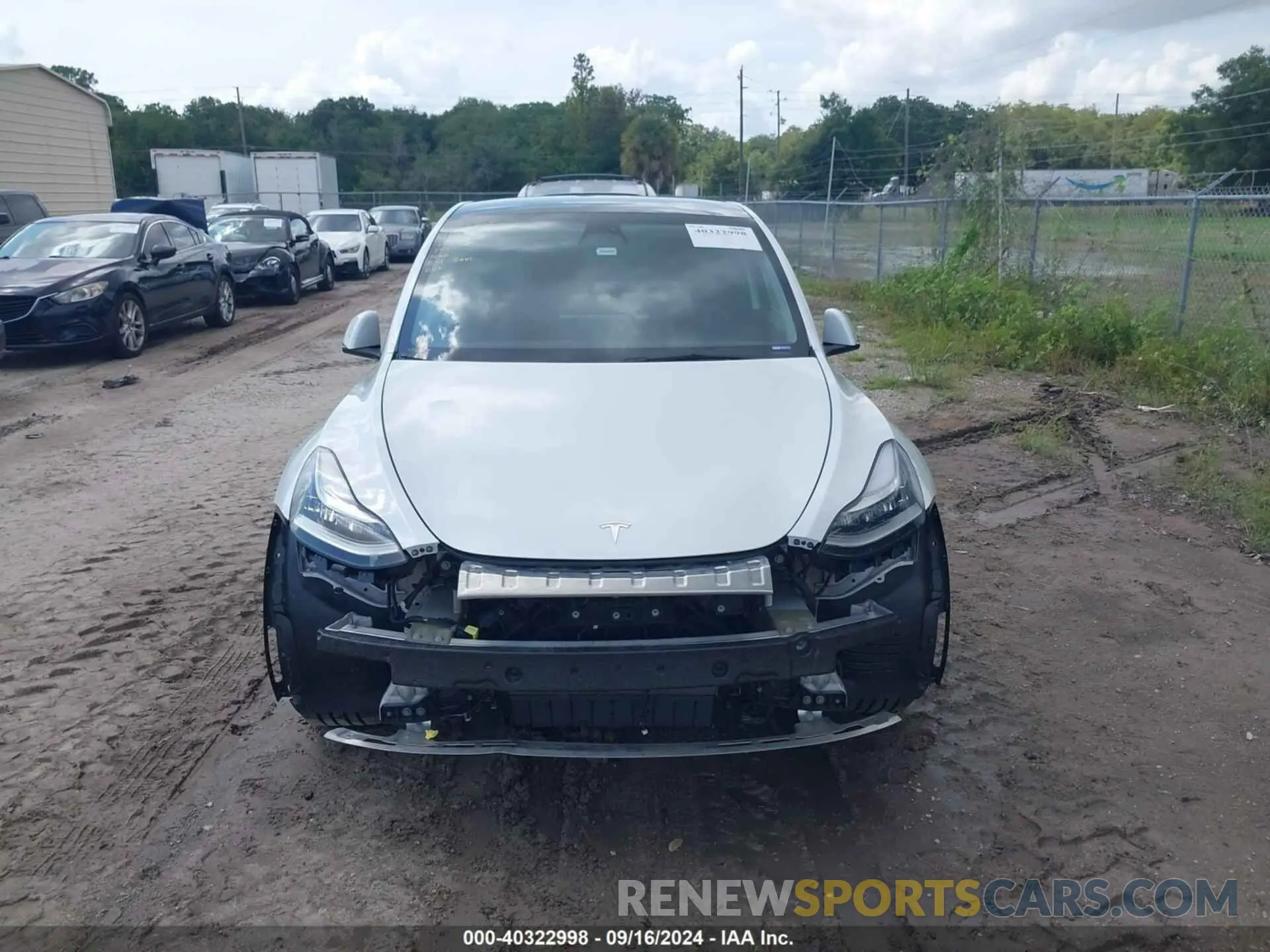 13 fotografías del automóvil dañado 7SAYGAEE3PF589584 TESLA MODEL Y 2023