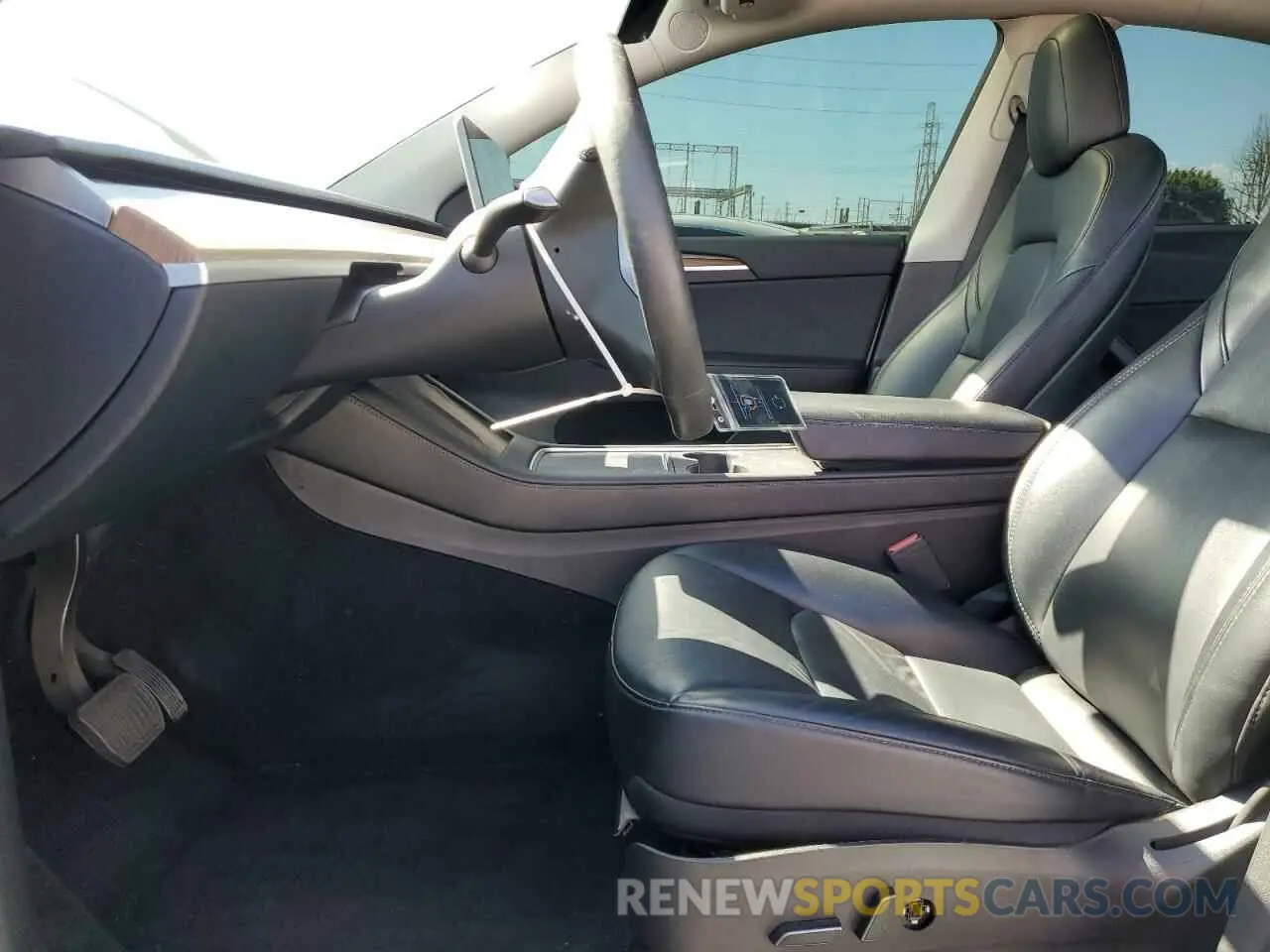 7 fotografías del automóvil dañado 7SAYGAEE3PF590055 TESLA MODEL Y 2023