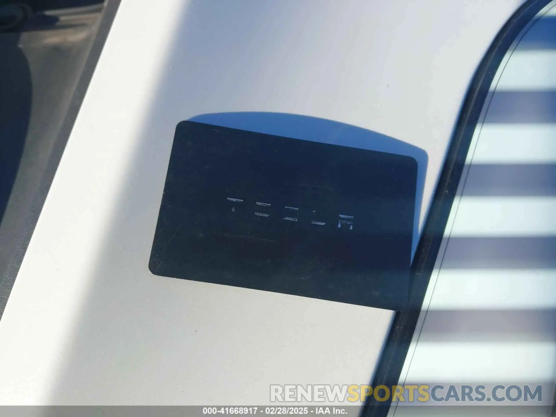 11 fotografías del automóvil dañado 7SAYGAEE3PF753657 TESLA MODEL Y 2023