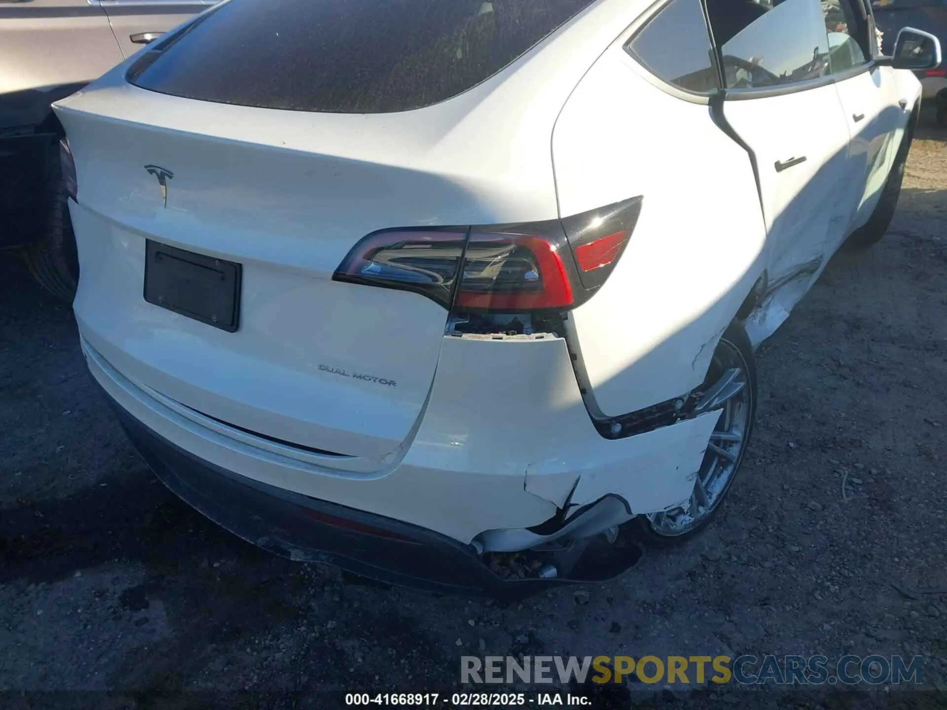 23 fotografías del automóvil dañado 7SAYGAEE3PF753657 TESLA MODEL Y 2023