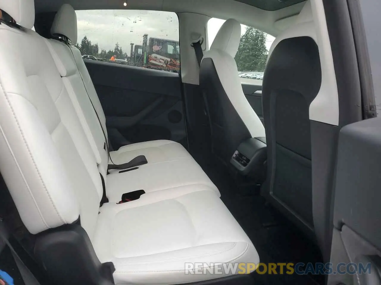 11 fotografías del automóvil dañado 7SAYGAEE3PF811654 TESLA MODEL Y 2023