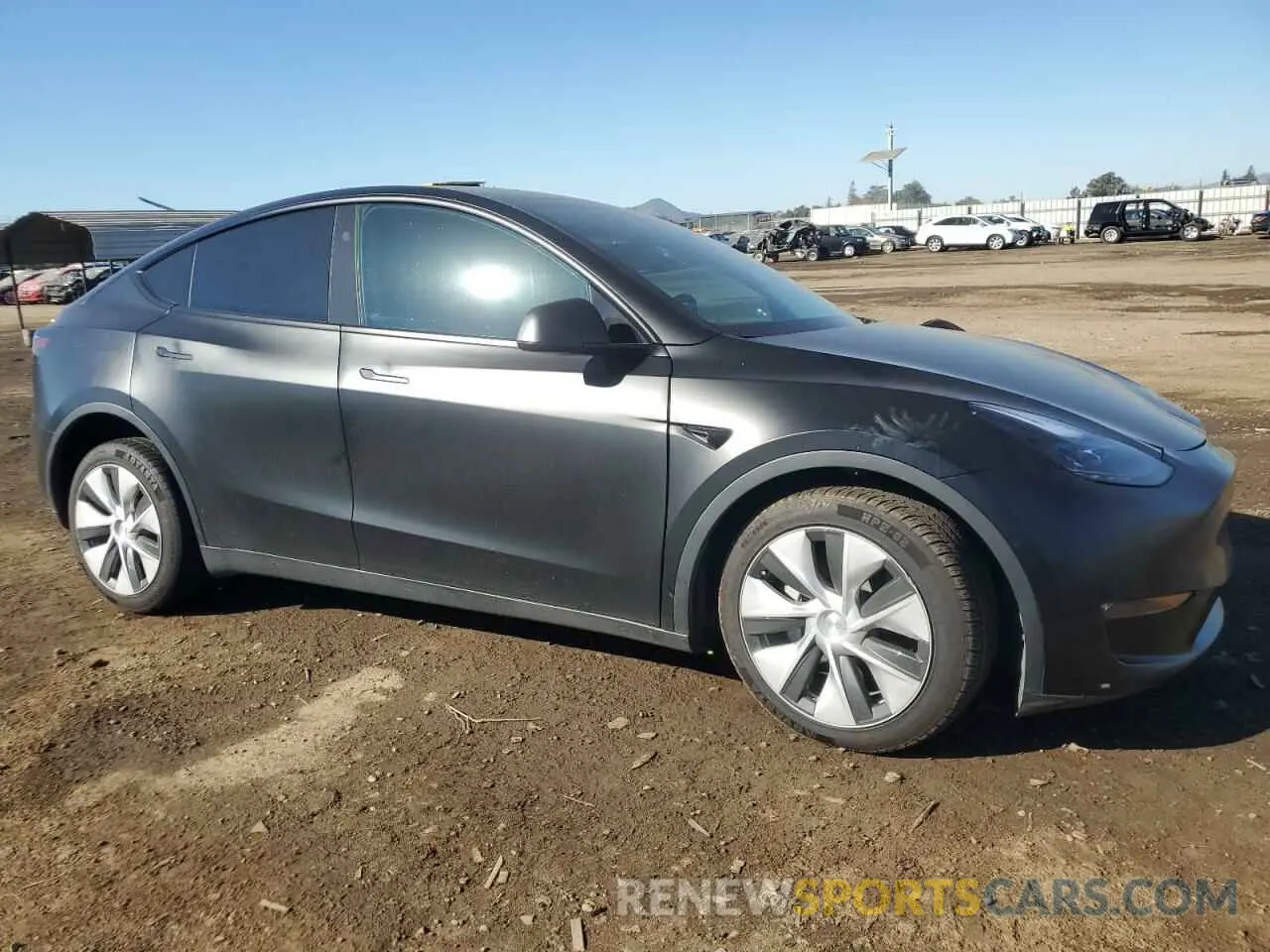 4 fotografías del automóvil dañado 7SAYGAEE3PF833458 TESLA MODEL Y 2023