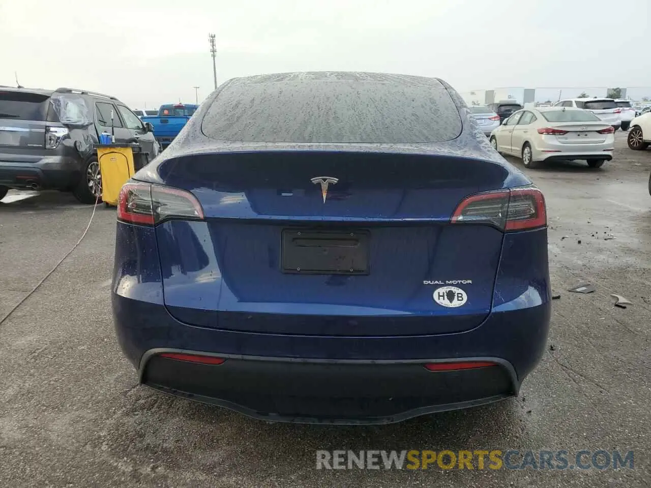 6 fotografías del automóvil dañado 7SAYGAEE3PF842256 TESLA MODEL Y 2023