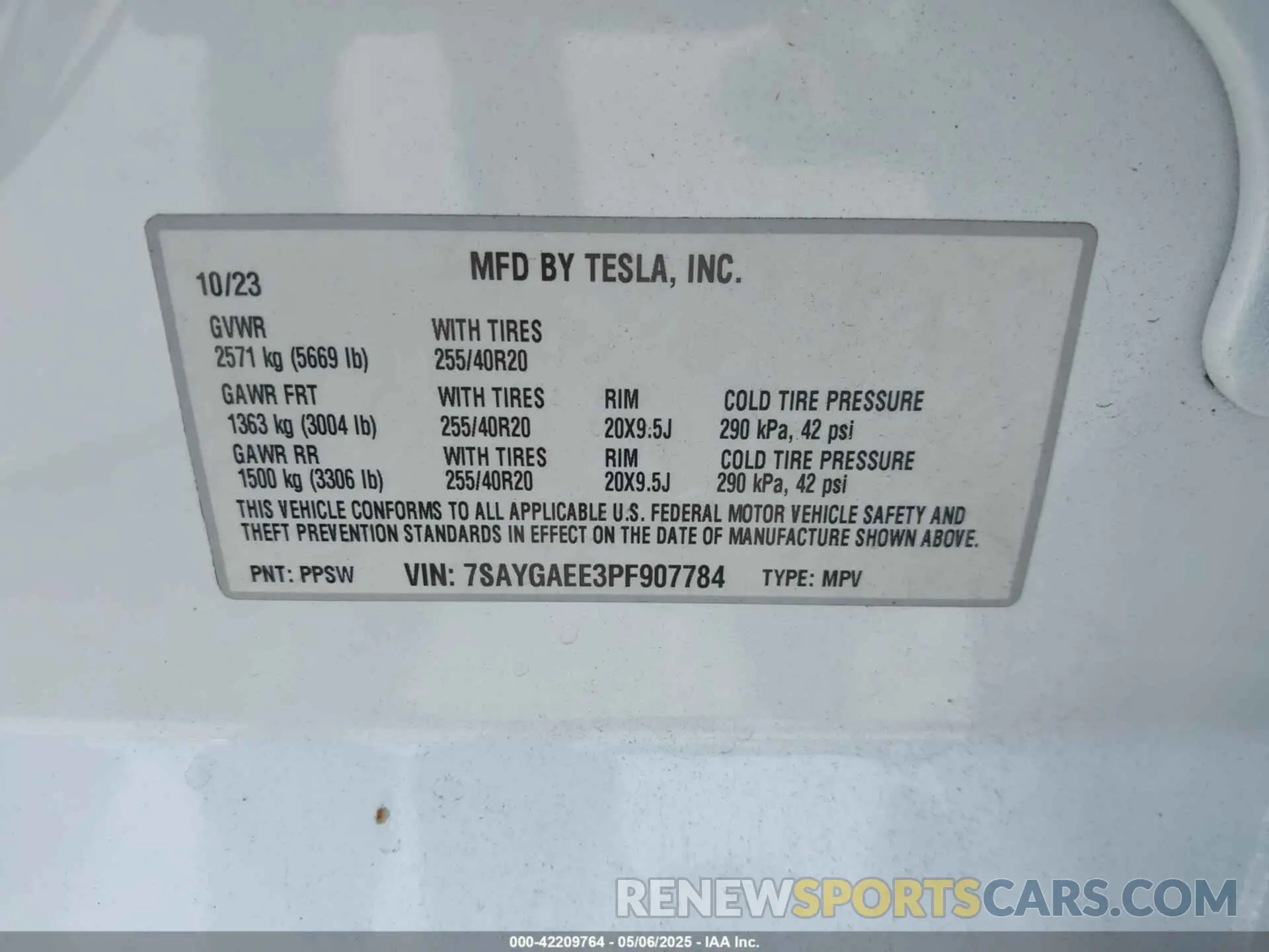 9 fotografías del automóvil dañado 7SAYGAEE3PF907784 TESLA MODEL Y 2023
